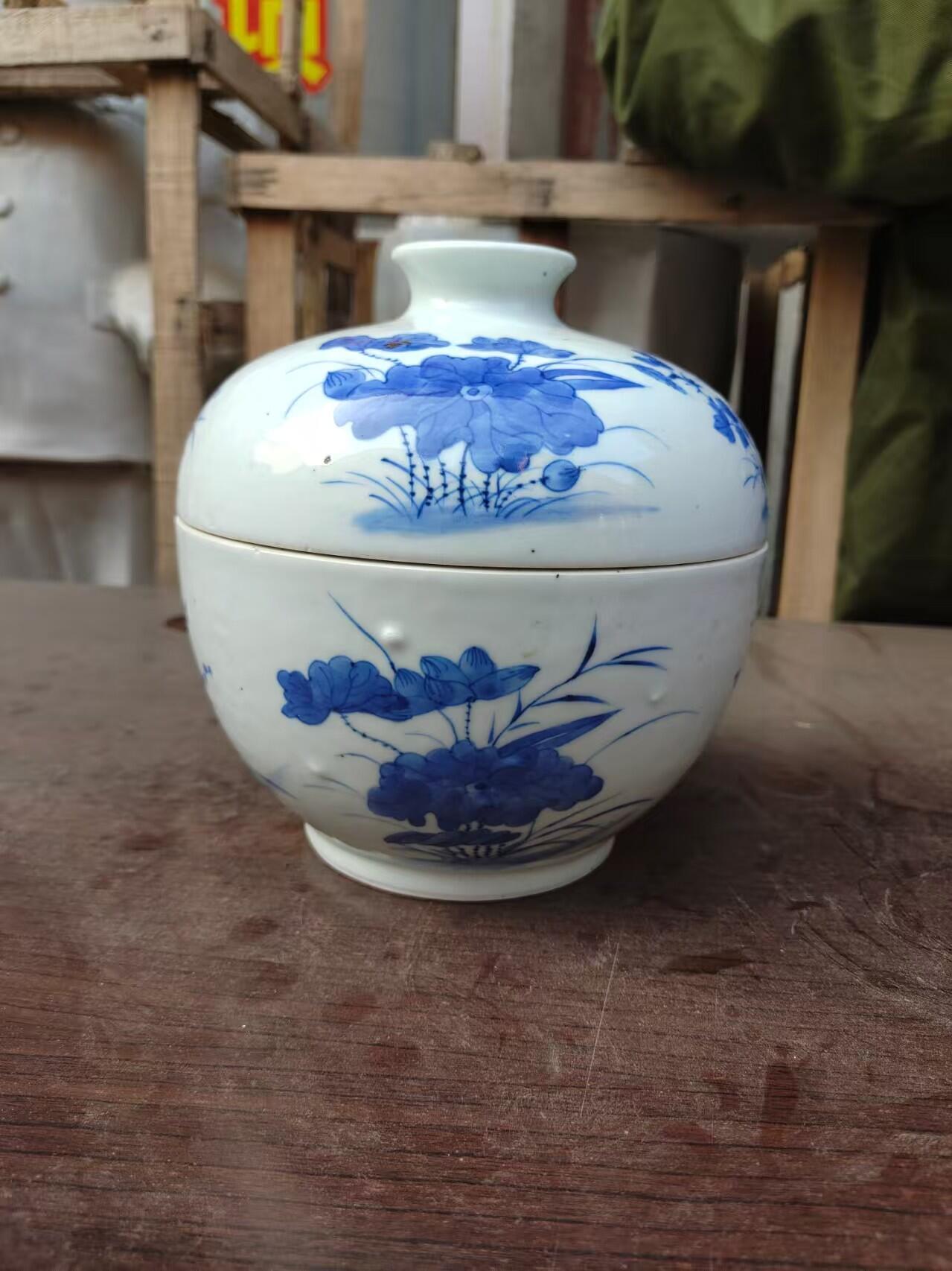 清代道光青花盖缸，画工好，器型好，尺寸大，完整漂亮