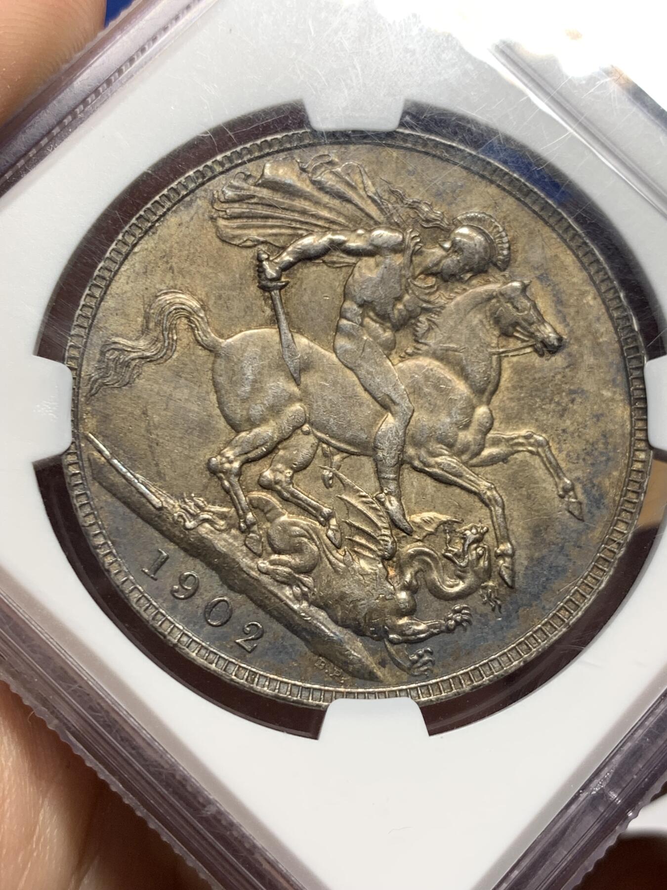 《竞宝斋》第425场 周日，周一  2场连拍 （全场包邮） NGC AU58 英国1902年爱德华七世马剑大银币