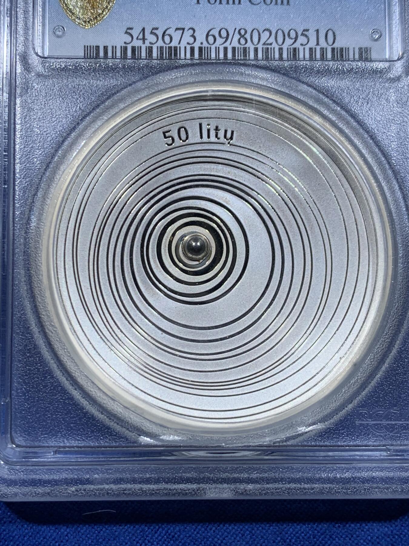 《竞宝斋》第425场 周日，周一  2场连拍 （全场包邮） PCGS PR69 立陶宛2014年最后的拉特弧形镶嵌银珠50拉特精制纪念银币（波罗的海货币绝唱！28.28克重，925银，43MM，限量发行3000枚，斩获2015年度硬币之星最佳银币第一名及原创技术第二名）加厚盒