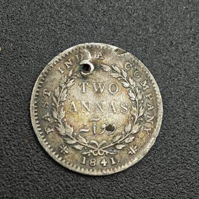 【淘币小摊】限时拍第七百五十九拍  国庆10连拍 小银币场 外出13号发货 满百包邮可预留两周  周一统一发货  - 印度1841年维多利亚2安娜银币有孔