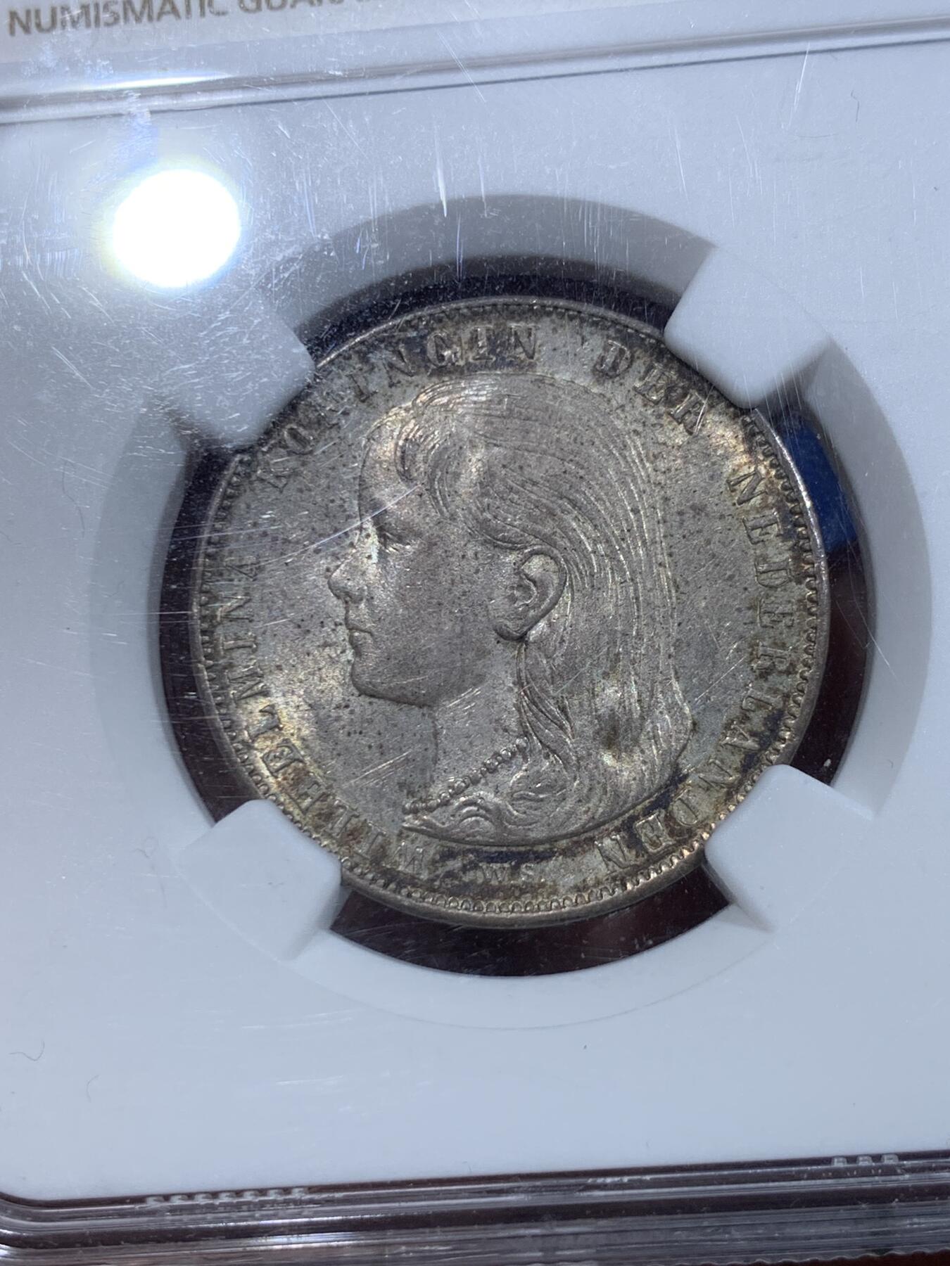 《竞宝斋》第425场 周日，周一  2场连拍 （全场包邮） NGC MS62 荷兰1897年威廉明娜女王小萝莉1盾银币 热门品种 高分好品相