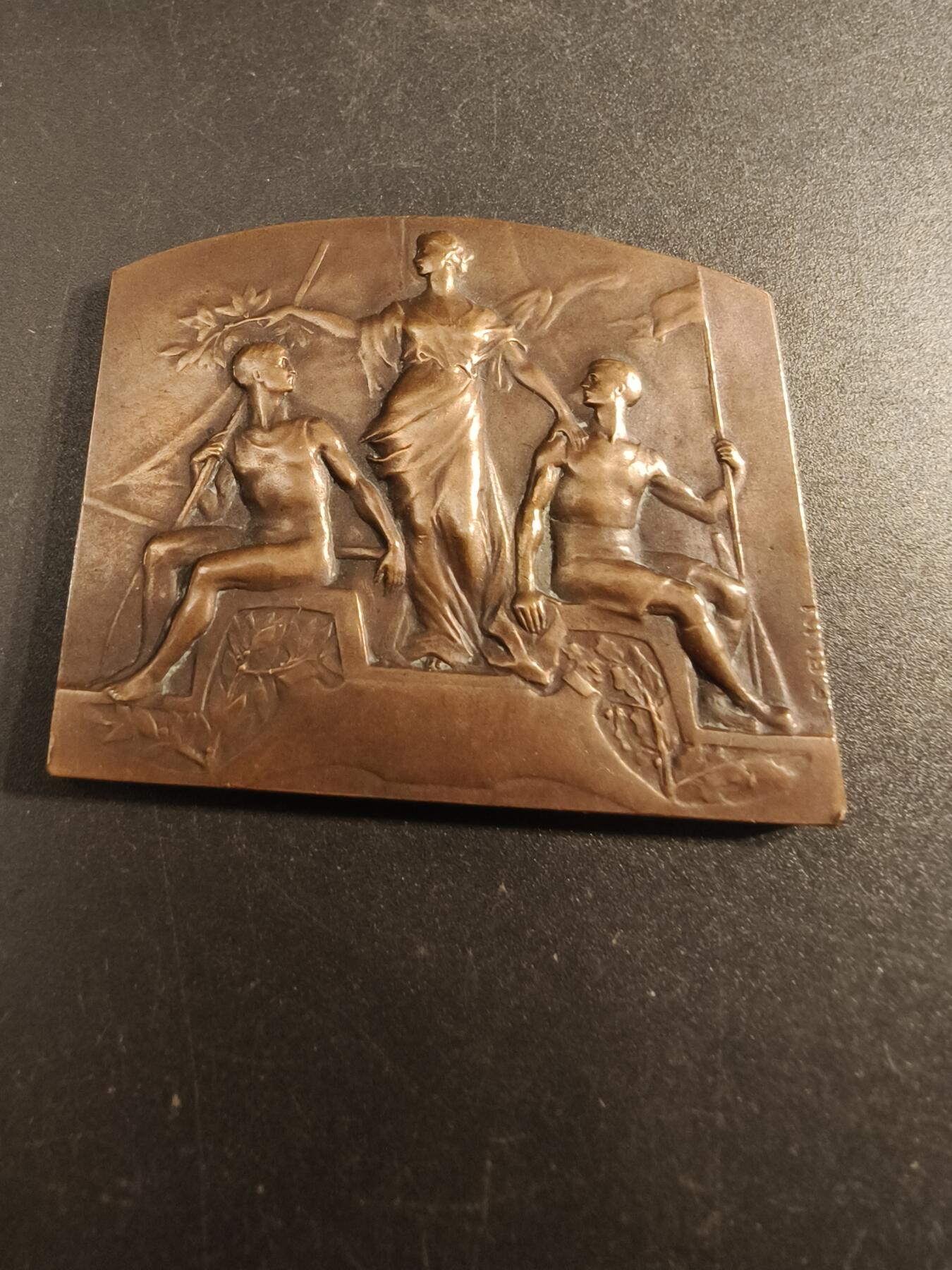 老王徽章第154期 法国方形大铜章    尺寸50×41mm.    重量60.2g