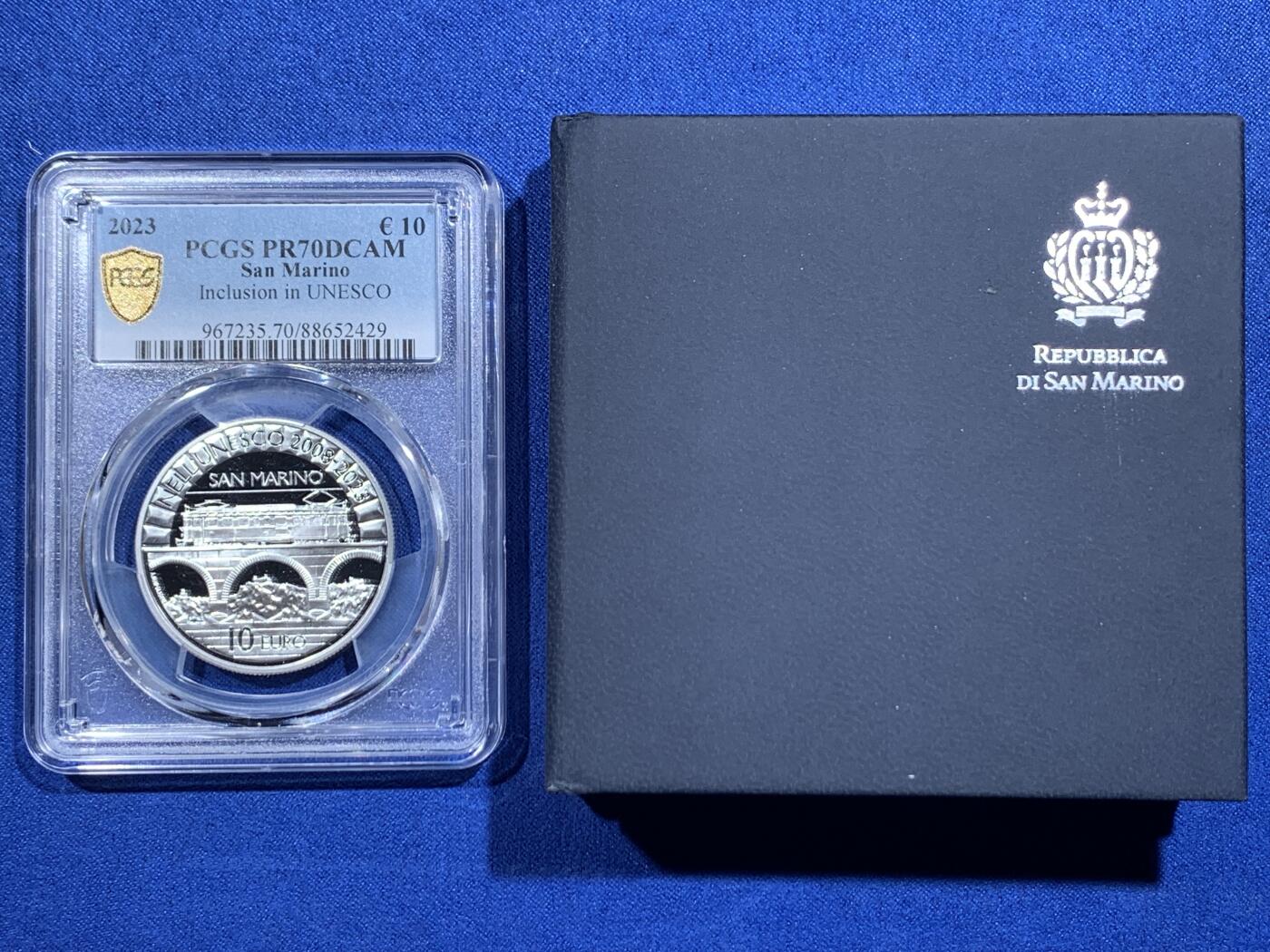 《竞宝斋》第425场 周日，周一  2场连拍 （全场包邮） PCGS PR70DCAM 圣马力诺2023年加入世界遗产名录15周年10欧精制银币（精稀品类！22.4克重，925银，币径34MM，限量发行2500枚，盒证齐全）