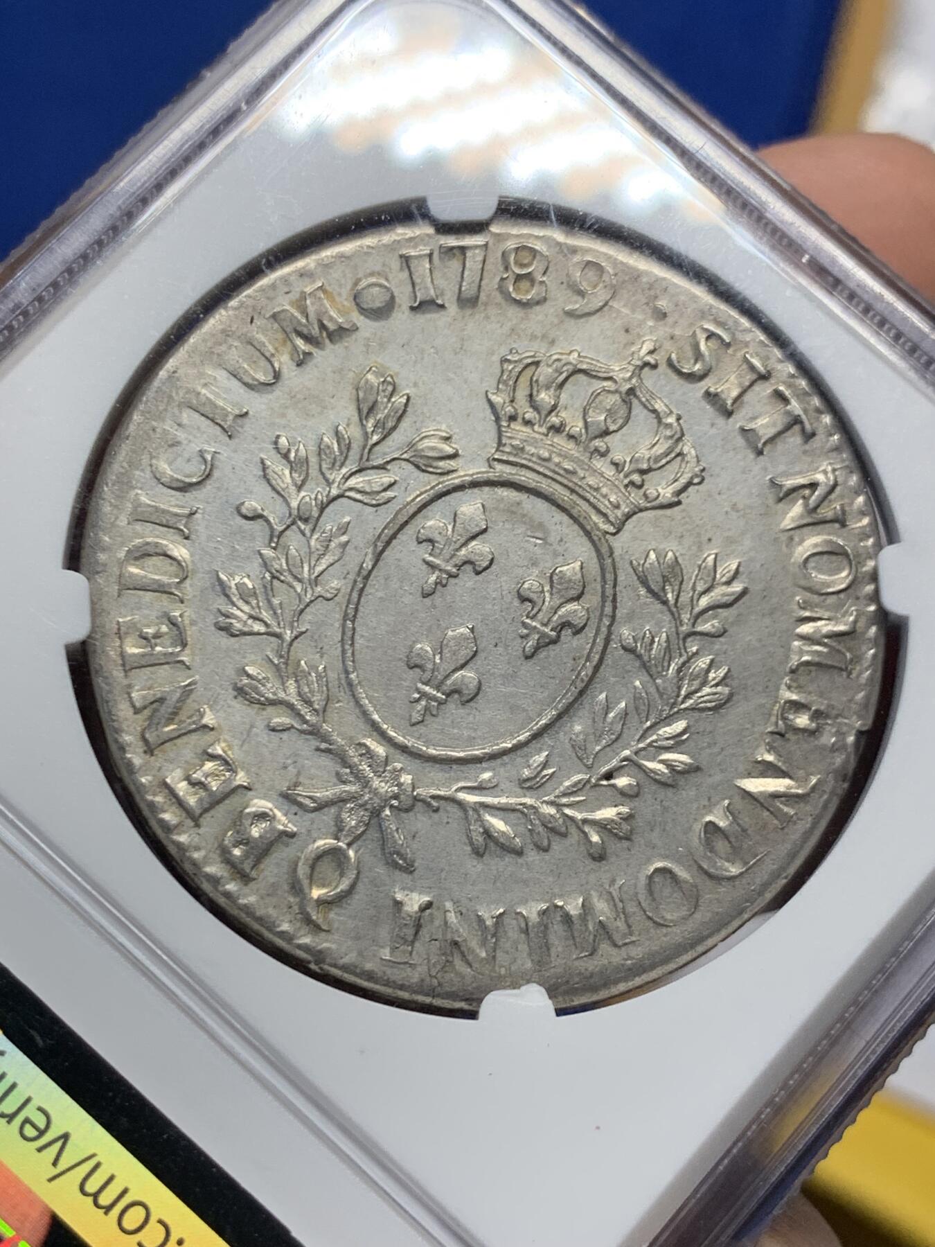 《竞宝斋》第425场 周日，周一  2场连拍 （全场包邮） NGC UNC 法国1789Q路易十六1埃居银币 发行于法国大革命元年 非常有历史意义的年份 状态不错 细节见图