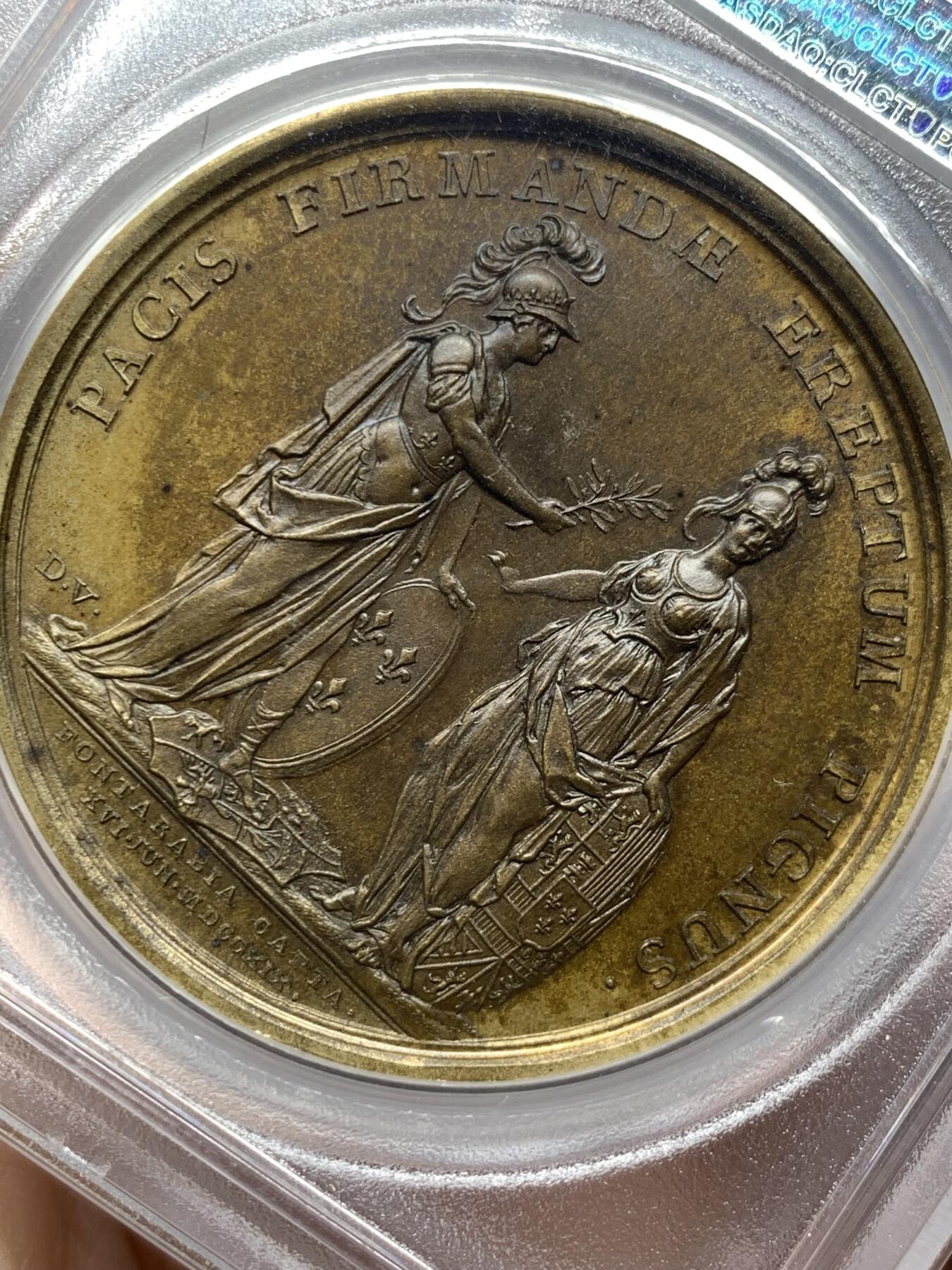 《竞宝斋》第425场 周日，周一  2场连拍 （全场包邮） PCGS MS64BN 唯一冠军分 1719年 法国 路易十五攻占富恩特拉比亚大铜章，难得原铸，无Date标。精美高浮雕，女神及国王头像细节刻画极精细，早期铜章的巅峰水准。加厚P盒，冠军品质。