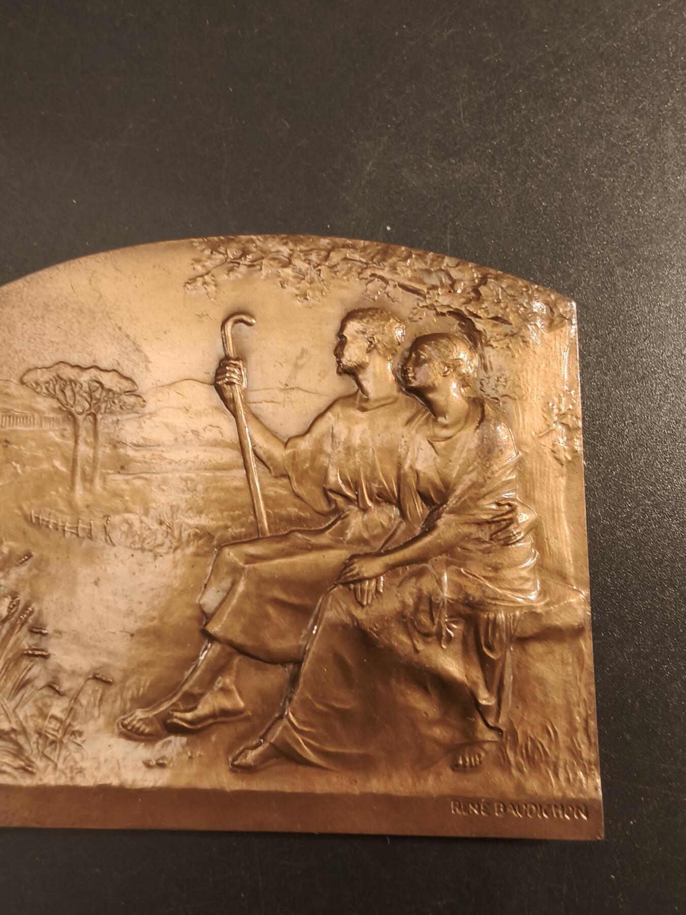 老王徽章第154期  法国婚姻纪念方形大铜章    大尺寸70×62mm.   重量187g