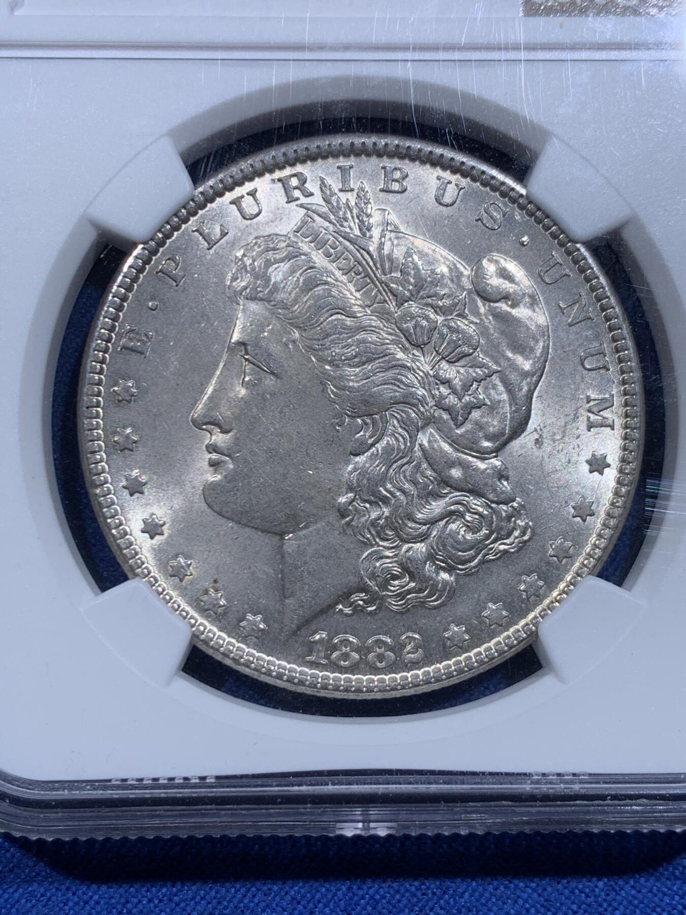 《竞宝斋》第425场 周日，周一  2场连拍 （全场包邮） NGC UNC 美国1882年摩根1美元银币