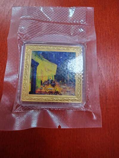 长老汇蛇年精选第五十八场拍卖 -  2021纽埃世界名画系列之夜空下的咖啡馆1盎司1元彩色精制银币，盒证全，发行价650元
