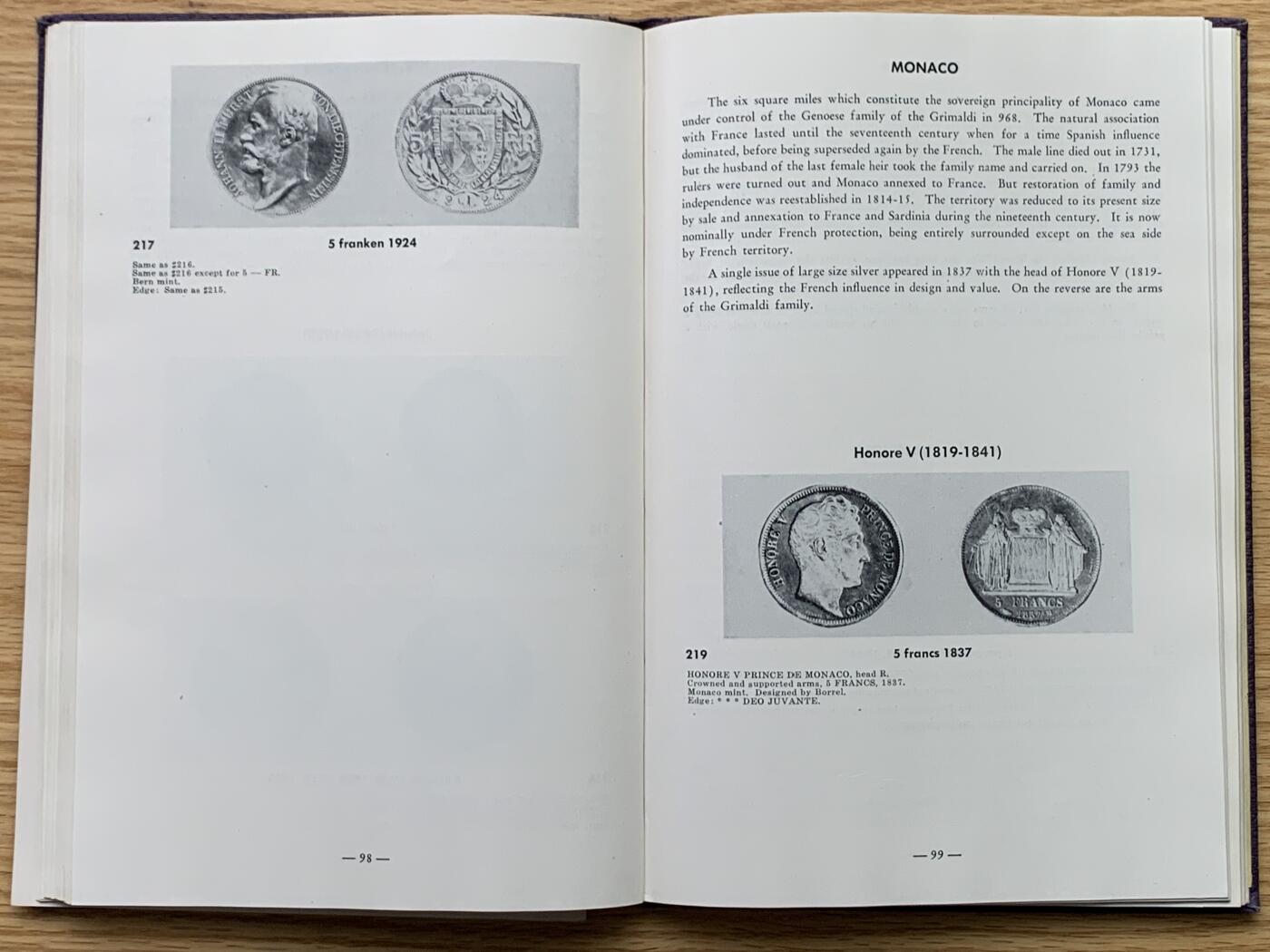 《竞宝斋》第426场 周日，周一  2场连拍 （全场包邮） 达文波特欧洲克朗1800-至今 第二版，已绝版，PCGS和NGC官方参考目录，目录本身就是收藏品