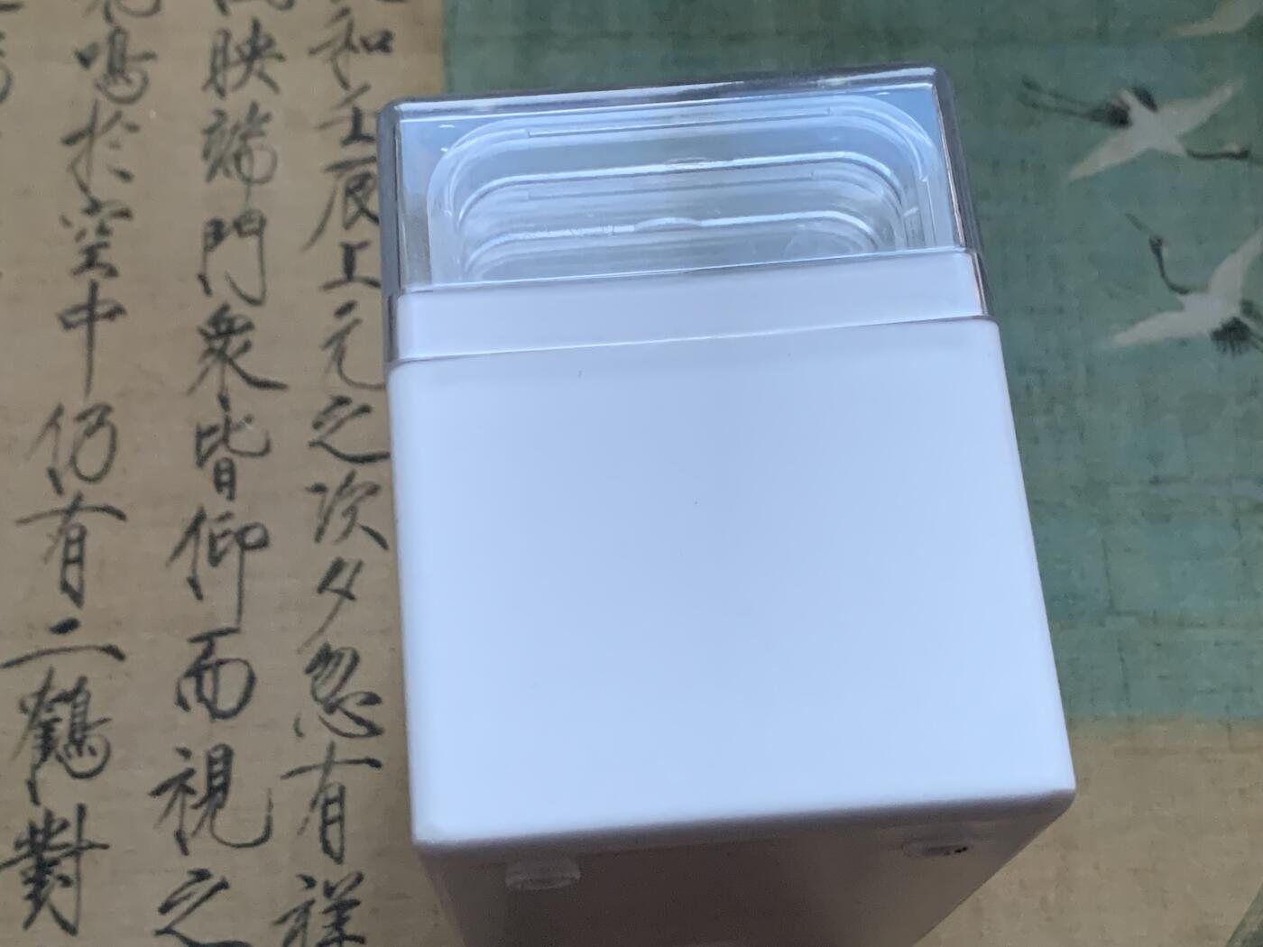 《竞宝斋》第426场 周日，周一  2场连拍 （全场包邮） 平凡人  1个收纳盒+10个保护盒(3枚可装PCGS，7枚可装NGC)有使用过