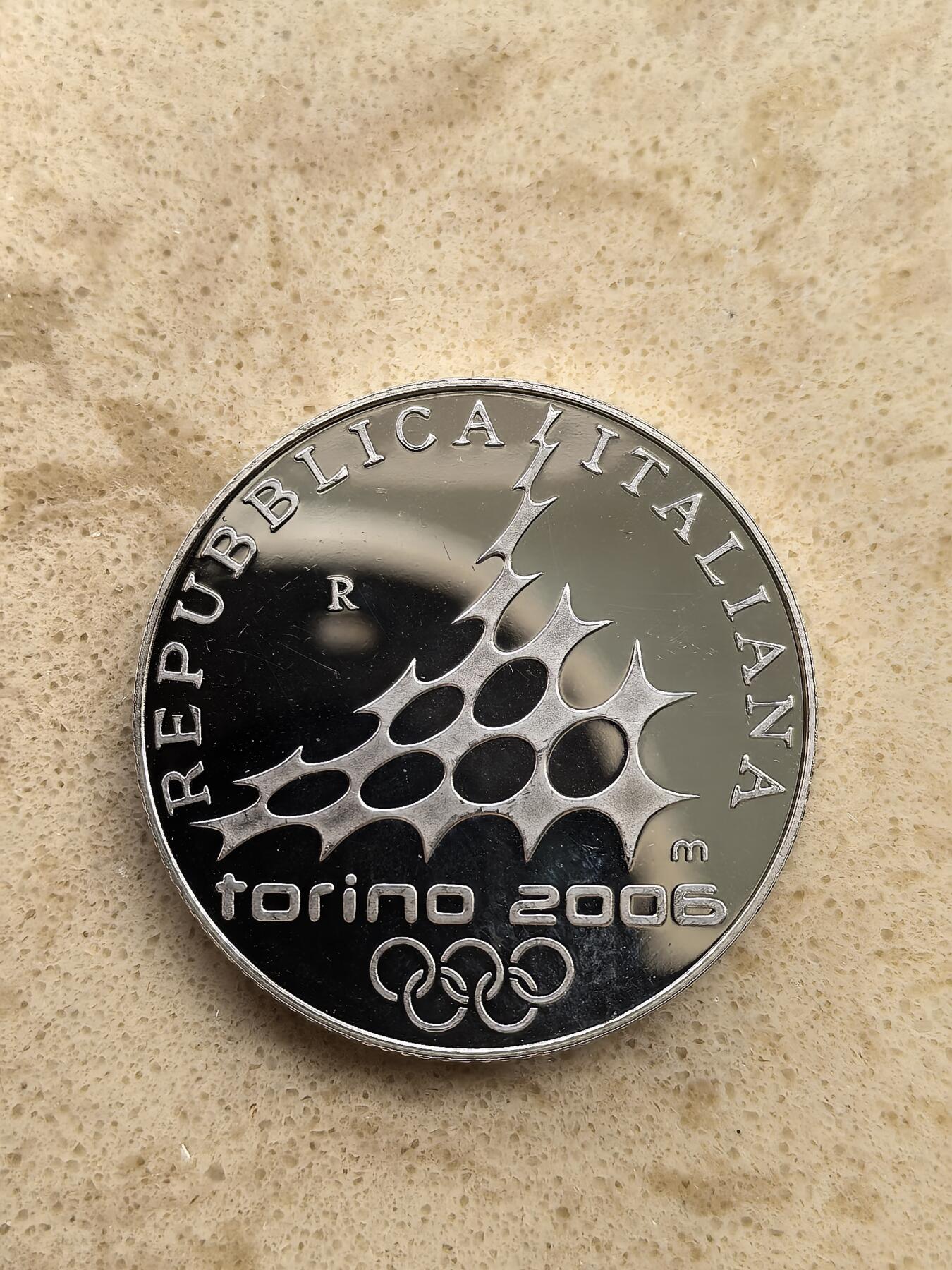 道一币馆币章第一百五十场 意大利2005年06年都灵冬奥会5欧元精制银币-滑雪 18g 925S 40000
