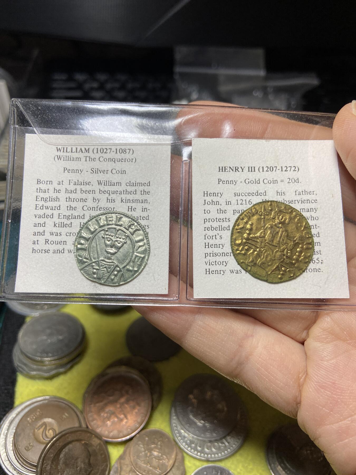2025年第一百零五场(总第一百三十一场）外国好品散币(免佣金) 英国🇬🇧韦斯特尔公司1980–1986年制造复刻版学习币2枚(威廉一世时期银便士，亨利三世时期金便士，说明书全)