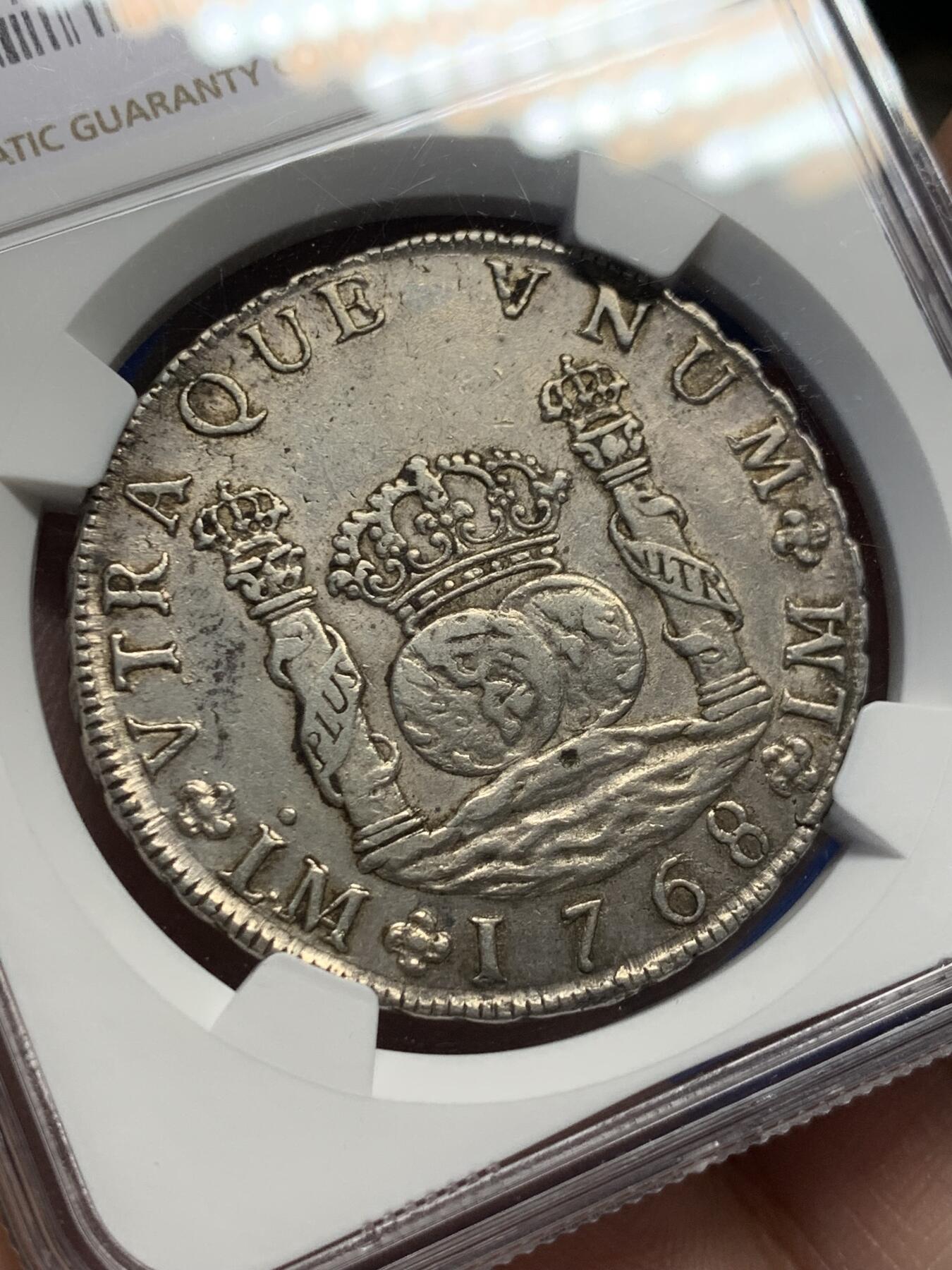 《竞宝斋》第426场 周日，周一  2场连拍 （全场包邮） NGC AU50 西属秘鲁1768年卡洛斯三世地球双柱银币