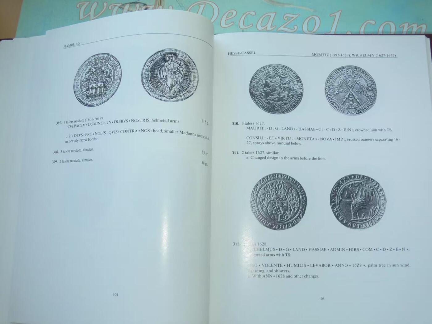 《竞宝斋》第426场 周日，周一  2场连拍 （全场包邮） 未开封 图片找的资料 达文波特大尺寸世界银币目录十六至十九世纪 南美洲书商库存新书带塑封 克劳斯出版社 有ISBN号 绝版稀少 全新更是罕见