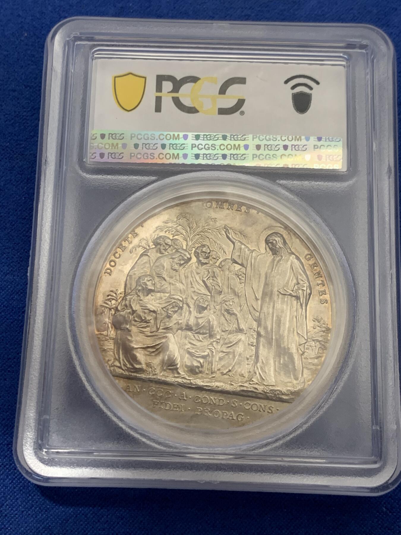 《竞宝斋》第426场 周日，周一  2场连拍 （全场包邮） PCGS SP62 梵蒂冈1922年庇护十一世高浮雕纪念银章 稀少 加厚盒封装