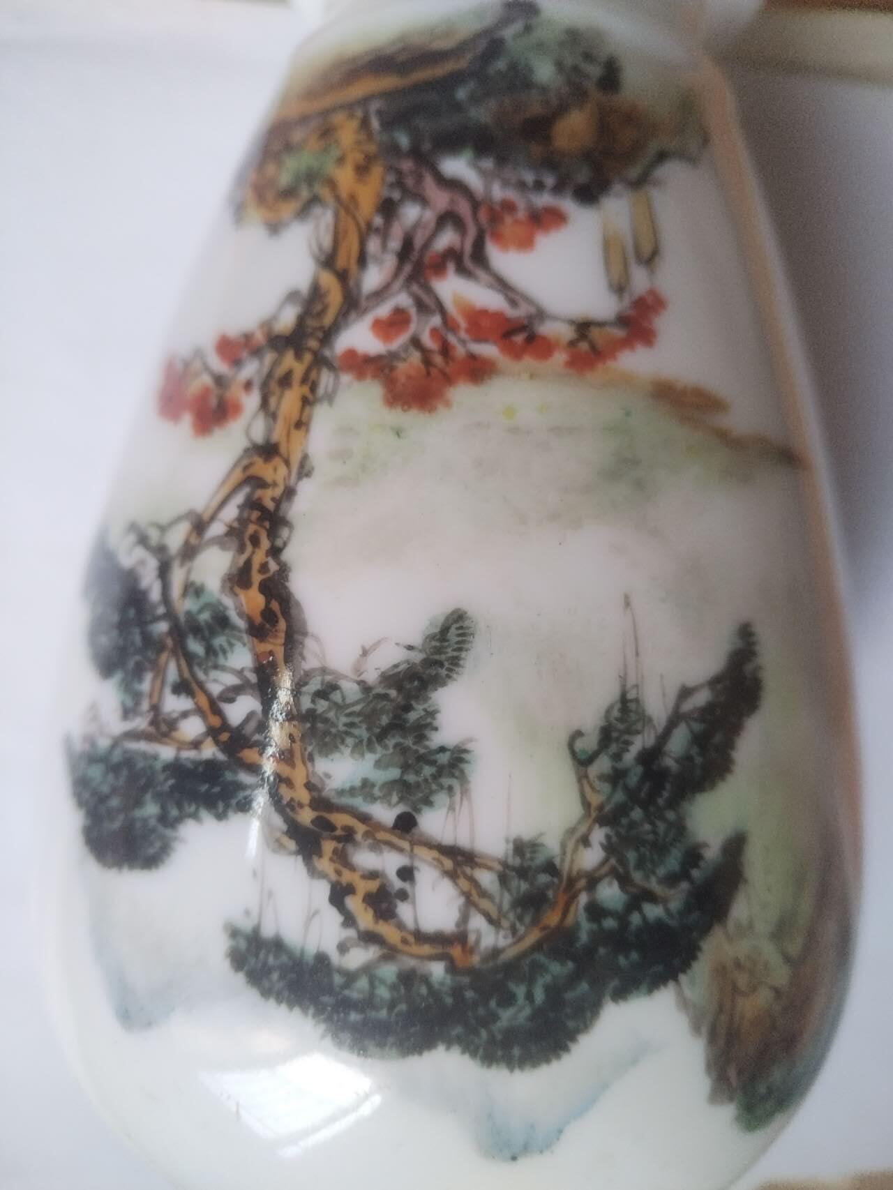 综合 德化窑瓷器花瓶。纯手工制作。