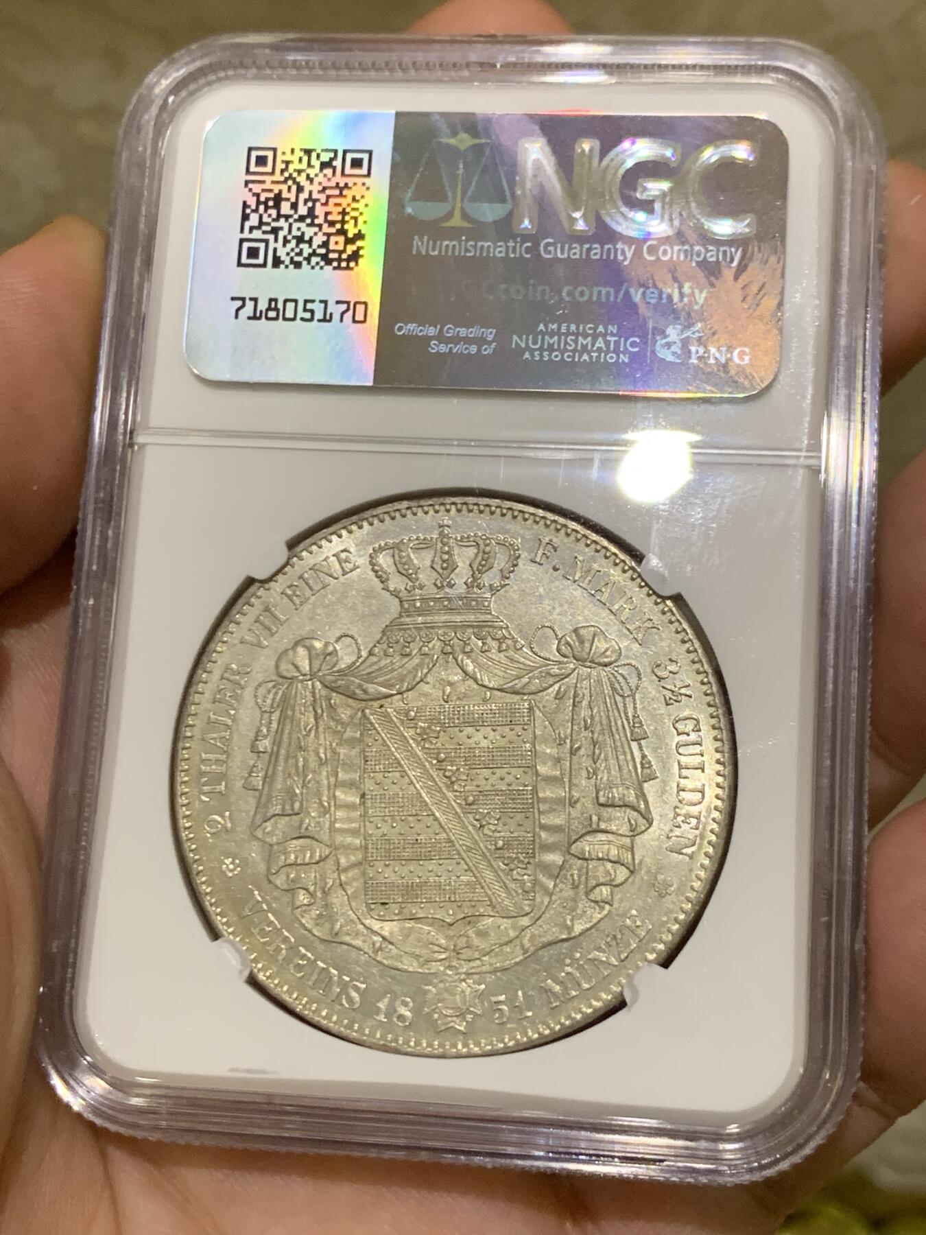 《竞宝斋》第426场 周日，周一  2场连拍 （全场包邮） 亚军分 NGC MS64 德国 1851 萨克森王国 弗里德里希·奥古斯特二世 流通2泰勒37克多的大银币