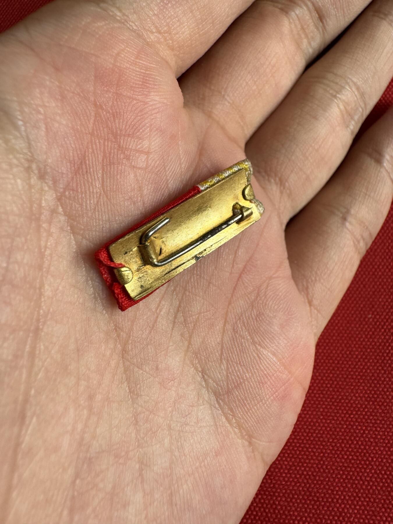 五哥徽章群   7号周二晚上八点4群联拍 略章