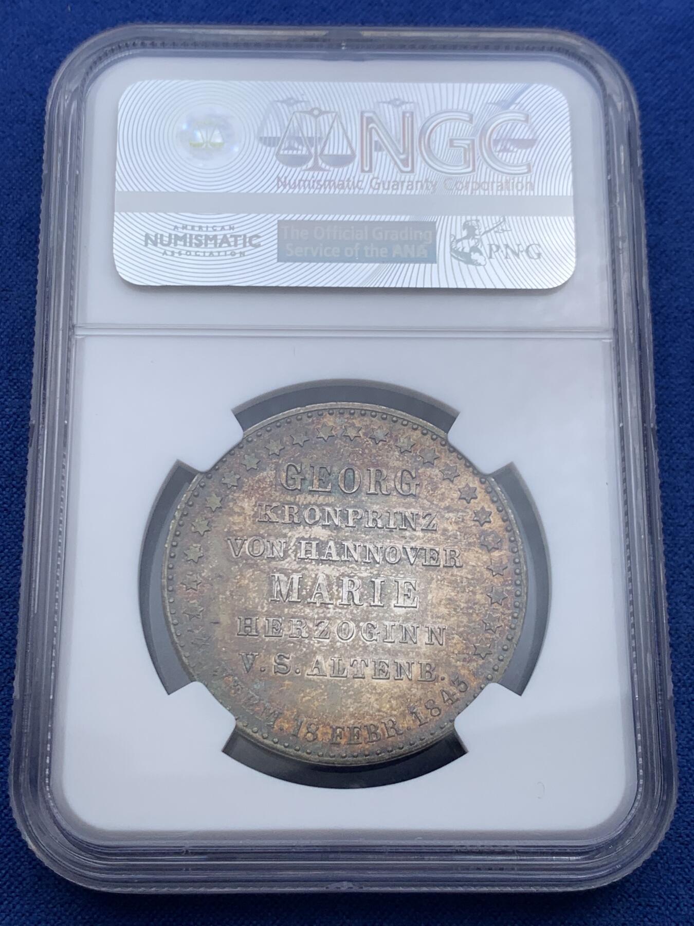 《竞宝斋》第426场 周日，周一  2场连拍 （全场包邮） NGC MS62 德国 1843 汉诺威王家婚礼纪念泰勒 深彩包浆 非常难遇的品种