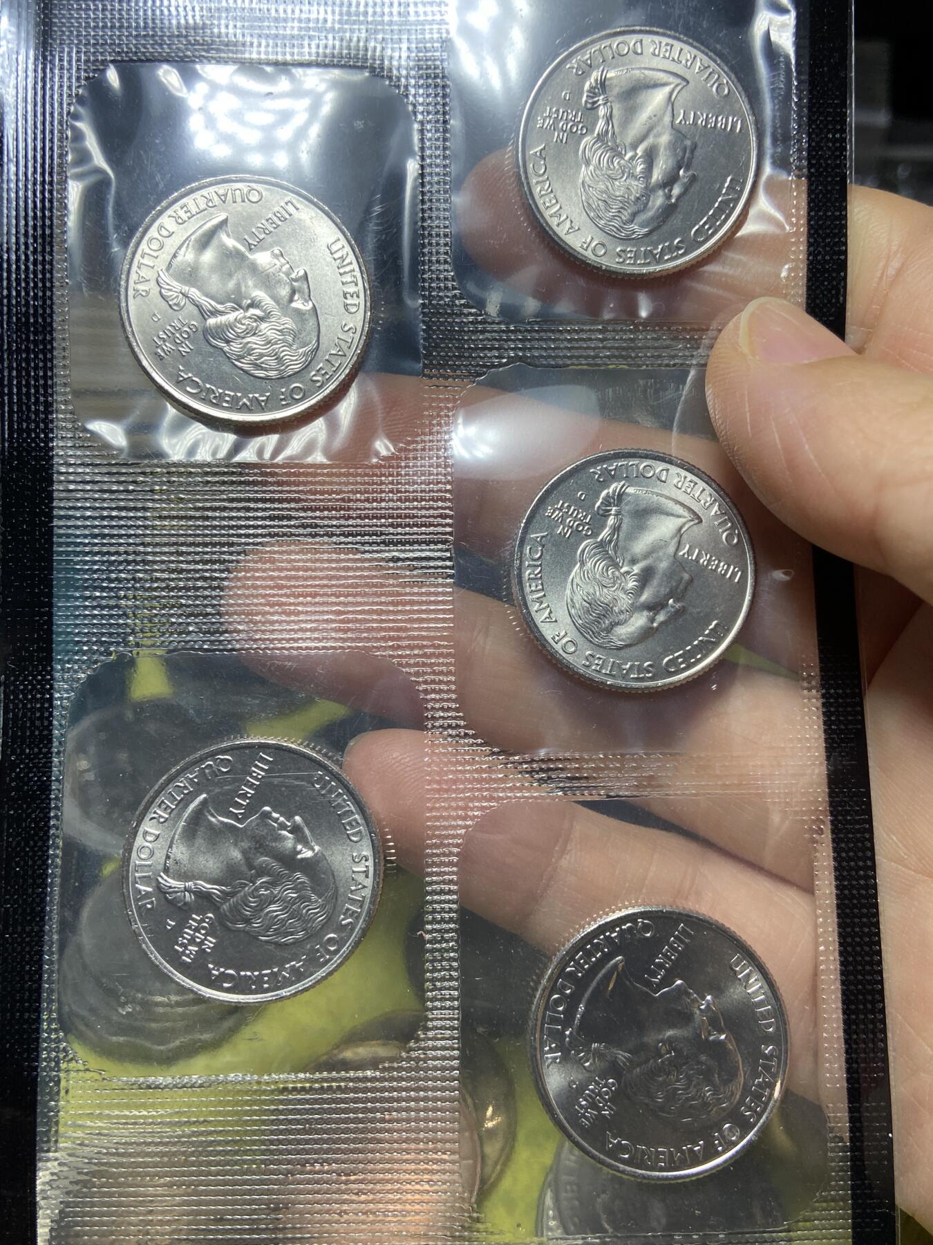 2025年第一百零五场(总第一百三十一场）外国好品散币(免佣金) 全新–美国🇺🇸2005年清年大全套币11枚:(含2005年1/4元纪念币5枚，5分纪念币一枚，1分、5分、1角、1/2元、1元流通币。)