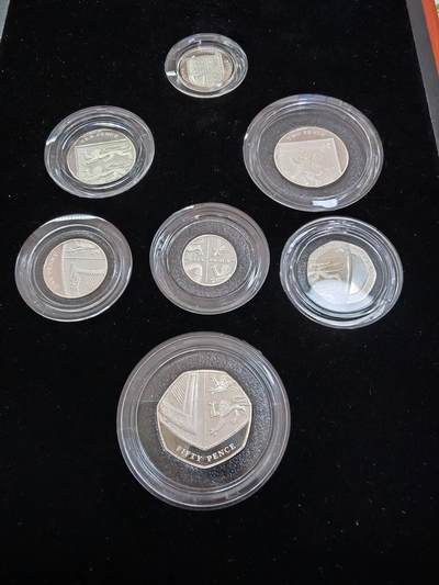 长老汇蛇年精选第五十八场拍卖 - 2008英国盾徽7枚套装首发年精制加厚银币，85.87克925银，盒证全，3000套