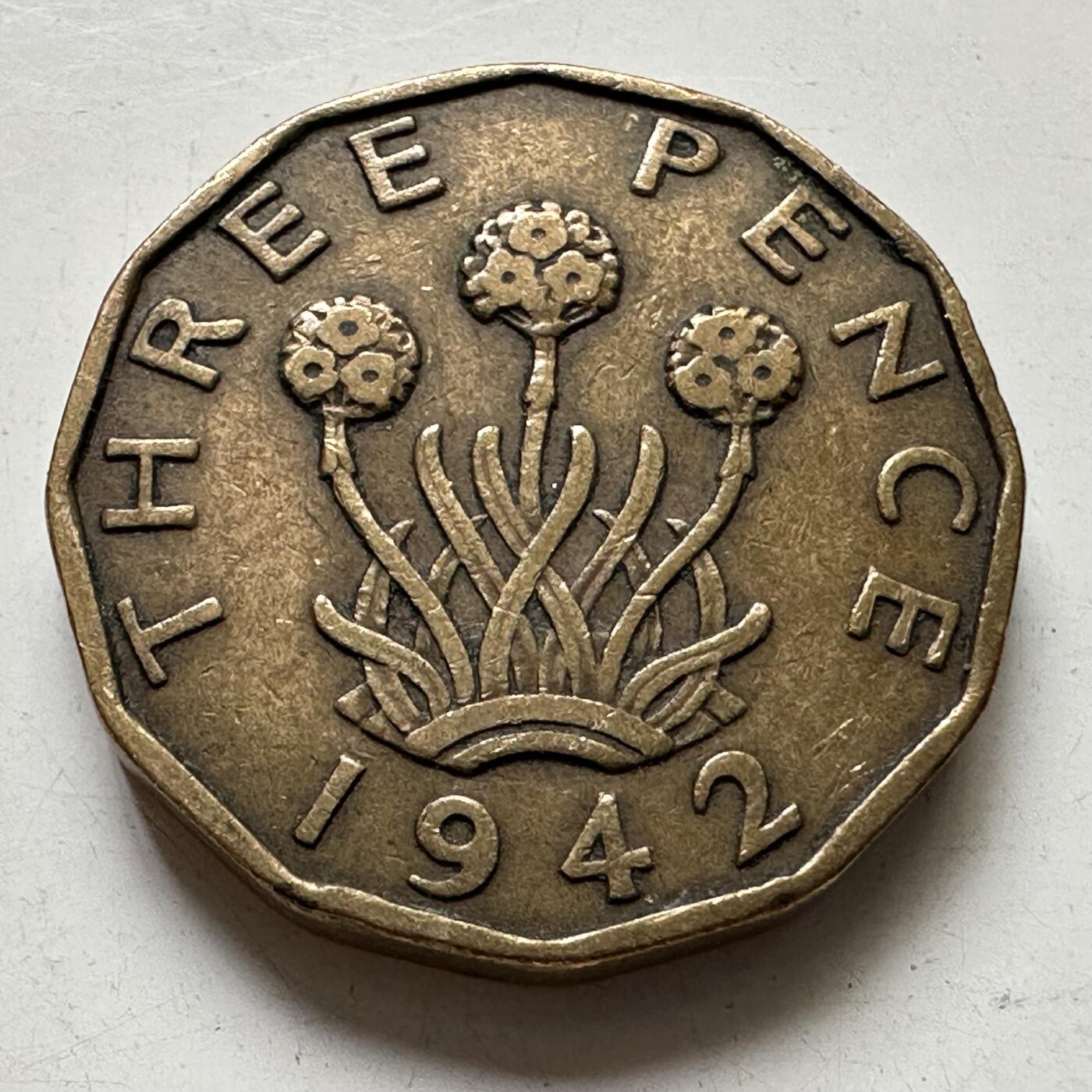 🌹外币初藏🌹🐯2025年第111场 周二无佣金特价场 英国1942年三便士