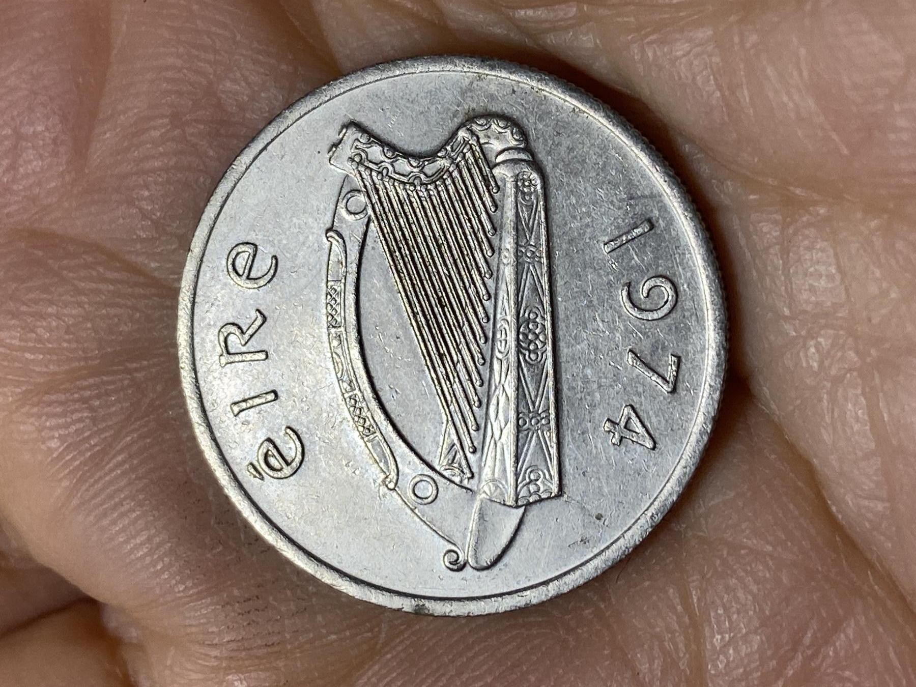 2025年第一百零五场(总第一百三十一场）外国好品散币(免佣金) 爱尔兰🇮🇪1974年5便士(共和国时期第二套第一版)