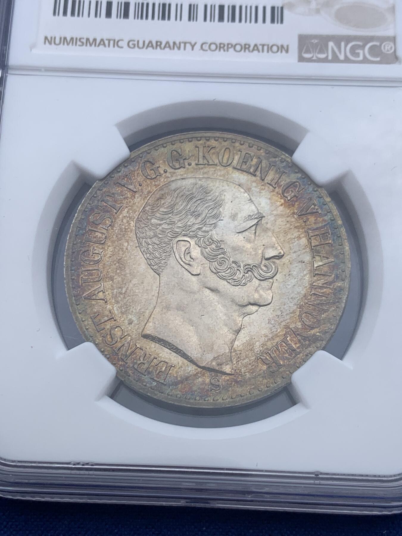 《竞宝斋》第426场 周日，周一  2场连拍 （全场包邮） NGC MS62 德国 1843 汉诺威王家婚礼纪念泰勒 深彩包浆 非常难遇的品种