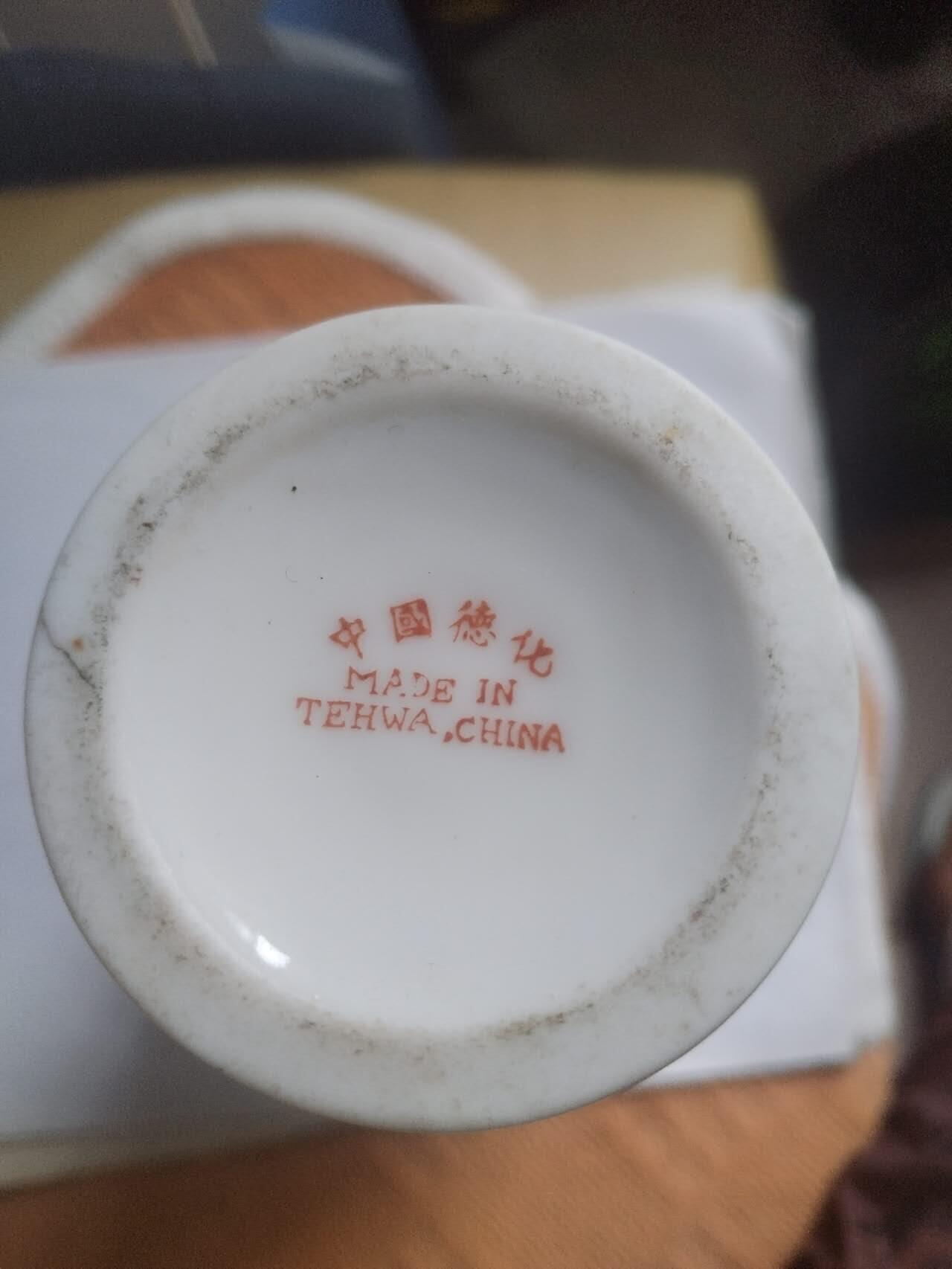 综合 德化窑瓷器花瓶。纯手工制作。