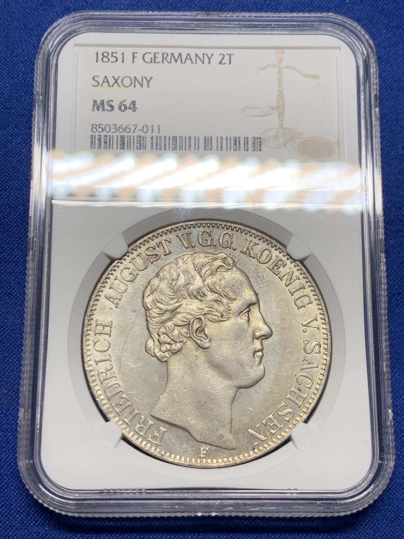 《竞宝斋》第426场 周日，周一  2场连拍 （全场包邮） 亚军分 NGC MS64 德国 1851 萨克森王国 弗里德里希·奥古斯特二世 流通2泰勒37克多的大银币