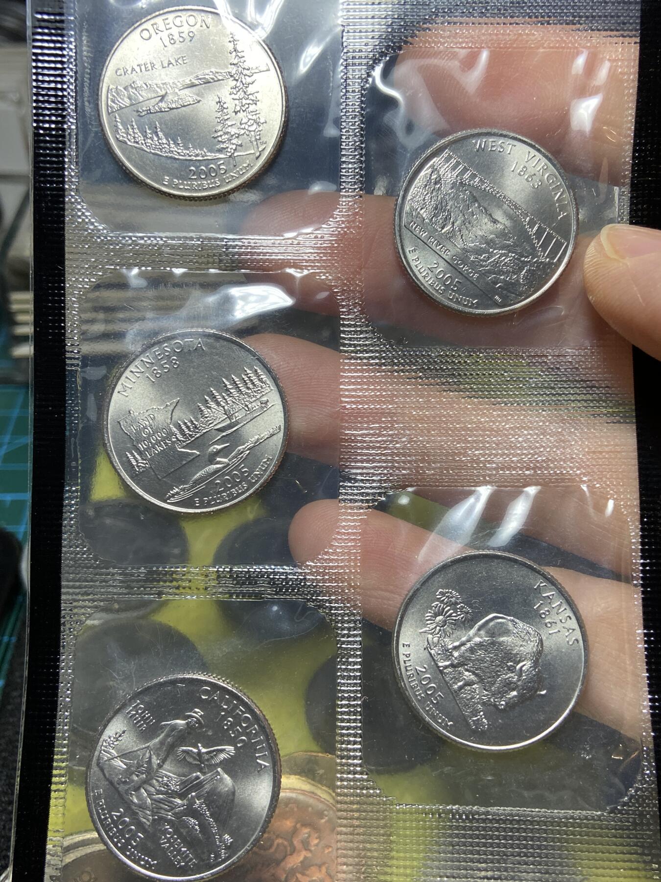 2025年第一百零五场(总第一百三十一场）外国好品散币(免佣金) 全新–美国🇺🇸2005年清年大全套币11枚:(含2005年1/4元纪念币5枚，5分纪念币一枚，1分、5分、1角、1/2元、1元流通币。)
