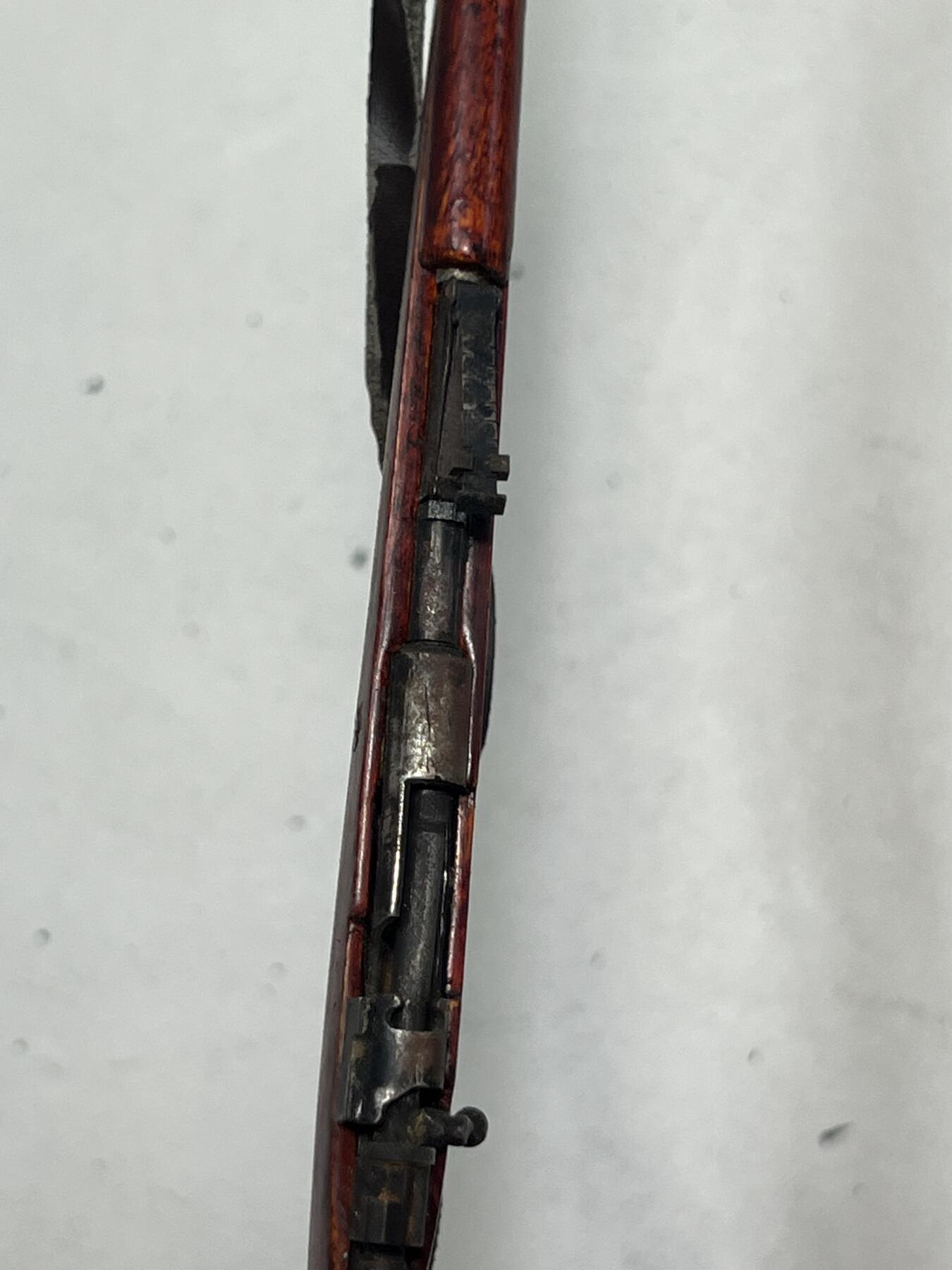 零元拍：钛金 1/6 早期版金属与木制 WWII 98K 模型。保险是固定一体的，没有枪管通条，无刺刀。自己镶嵌了两个金属标。