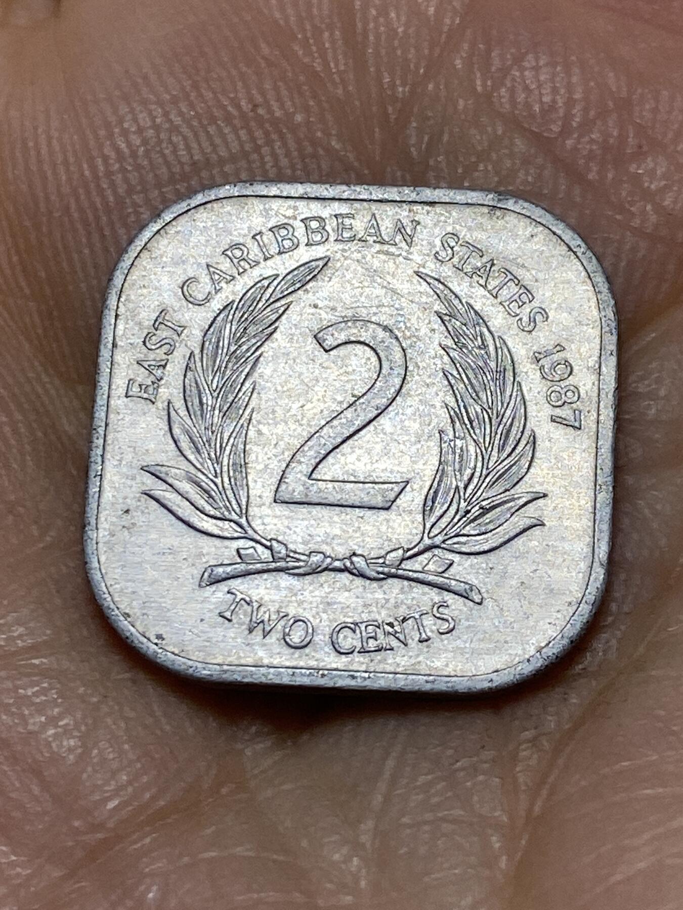 2025年第一百零五场(总第一百三十一场）外国好品散币(免佣金) 东加勒比1987年2分(伊丽莎白二世中年花冠)