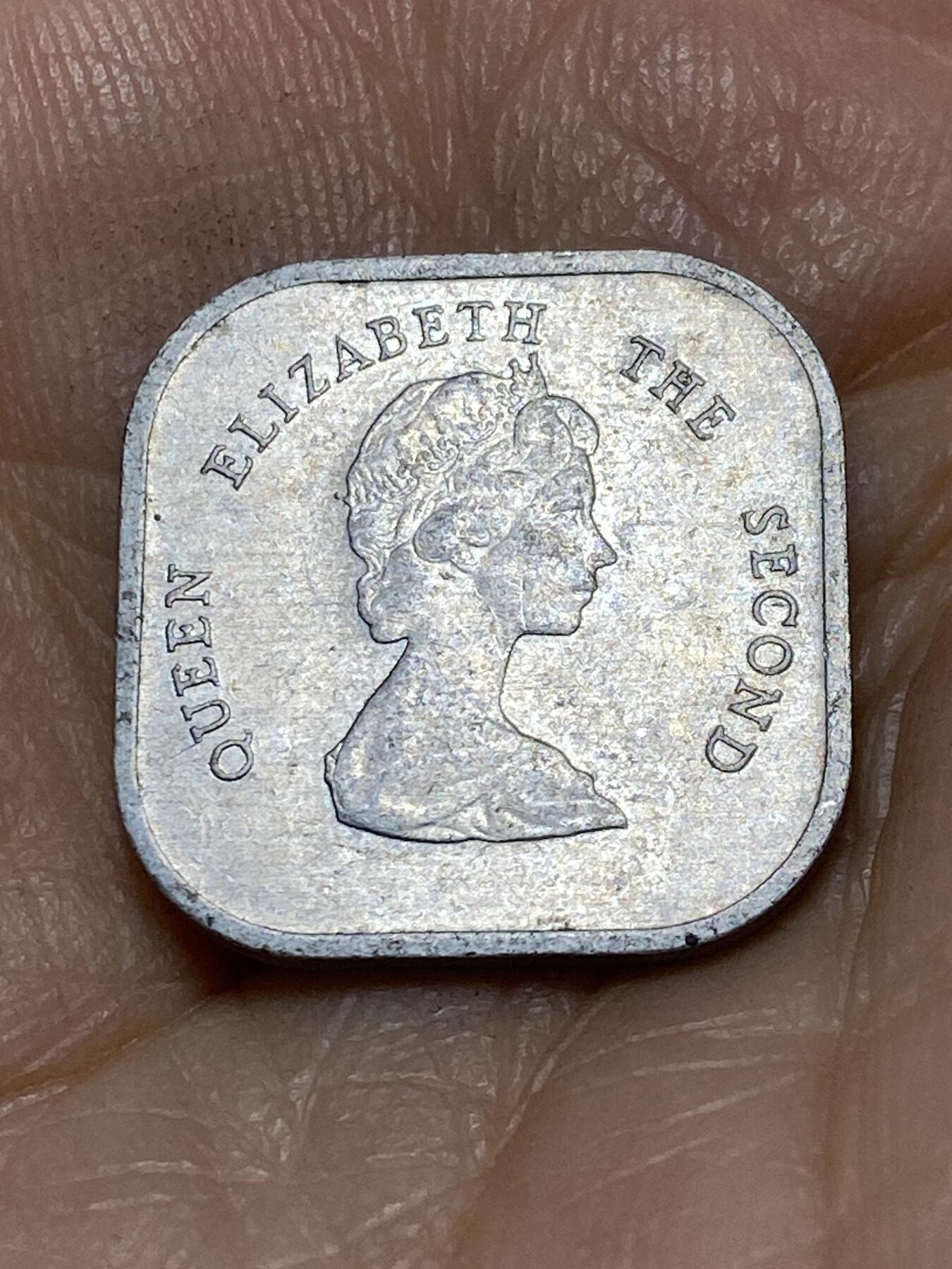 2025年第一百零五场(总第一百三十一场）外国好品散币(免佣金) 东加勒比1987年2分(伊丽莎白二世中年花冠)