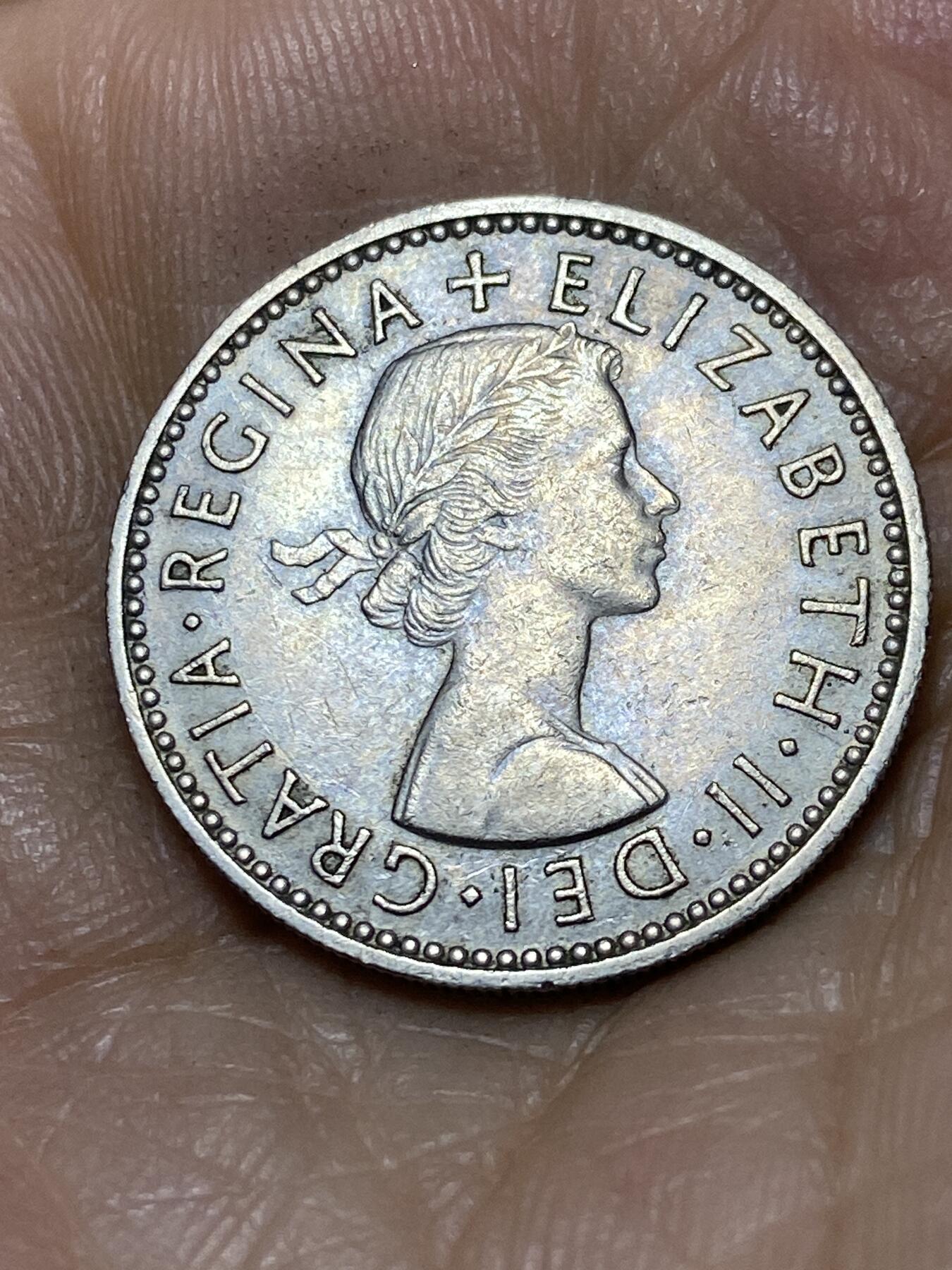 2025年第一百零五场(总第一百三十一场）外国好品散币(免佣金) 英国🇬🇧1957年1先令(伊丽莎白二世青年桂冠，第二版英格兰盾徽版)