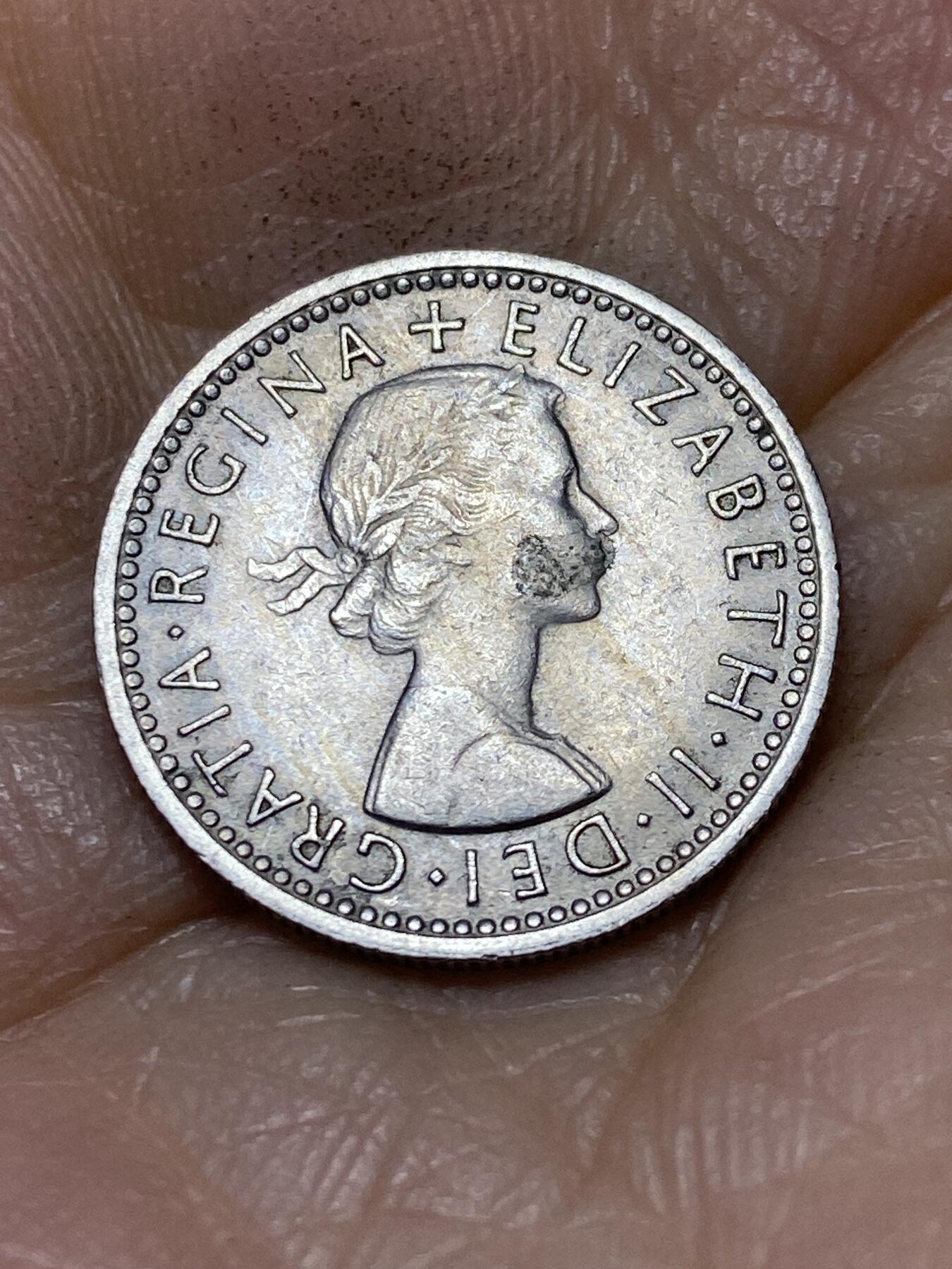 2025年第一百零五场(总第一百三十一场）外国好品散币(免佣金) 英国🇬🇧1962年6便士(伊丽莎白二世青年桂冠第二版)