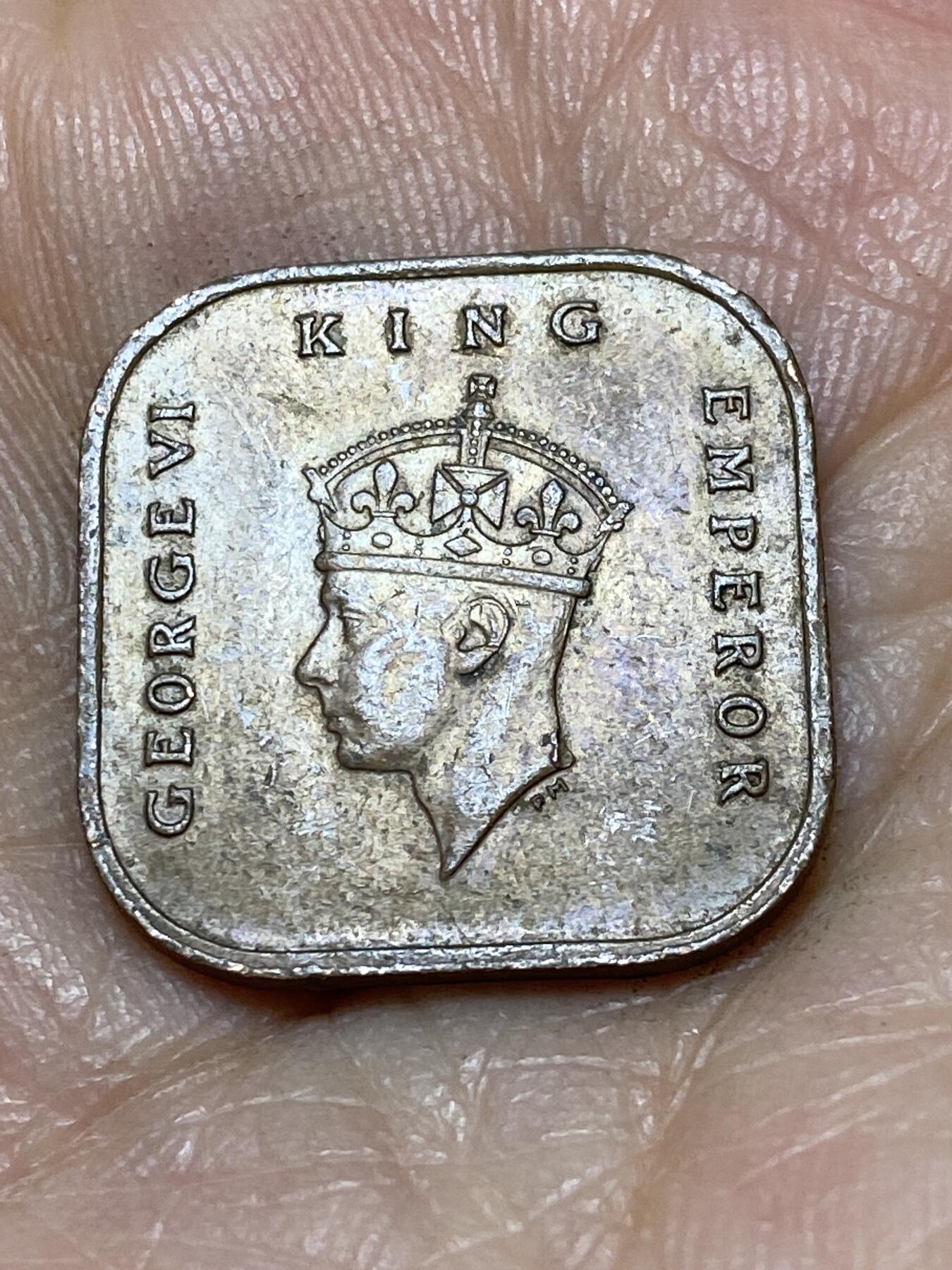 2025年第一百零五场(总第一百三十一场）外国好品散币(免佣金) 英属马来亚1943年1分(乔治六世第二版，缩小尺寸版，首发年仅发行2年)