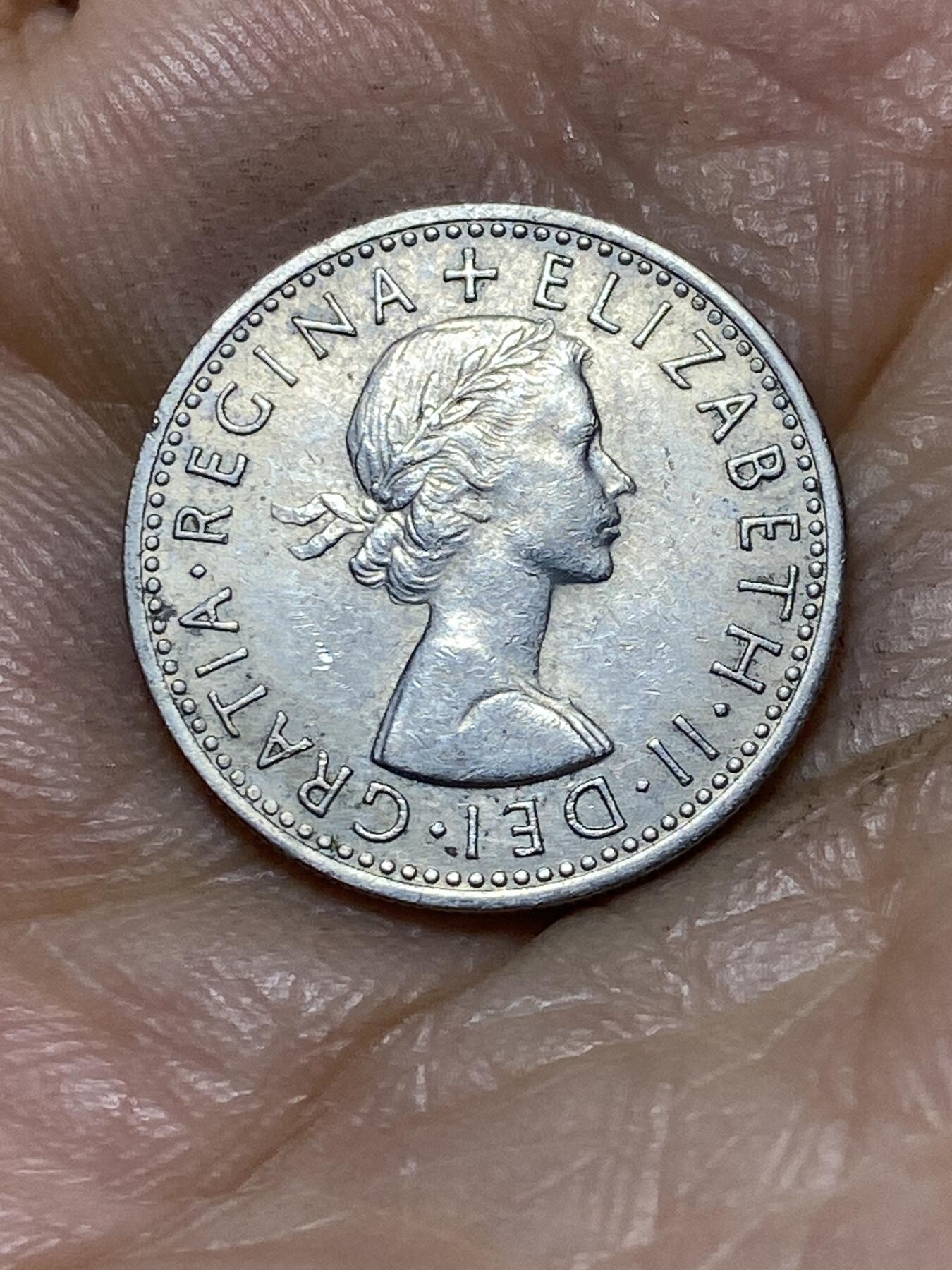 2025年第一百零五场(总第一百三十一场）外国好品散币(免佣金) 英国🇬🇧1966年6便士(伊丽莎白二世青年桂冠第二版)