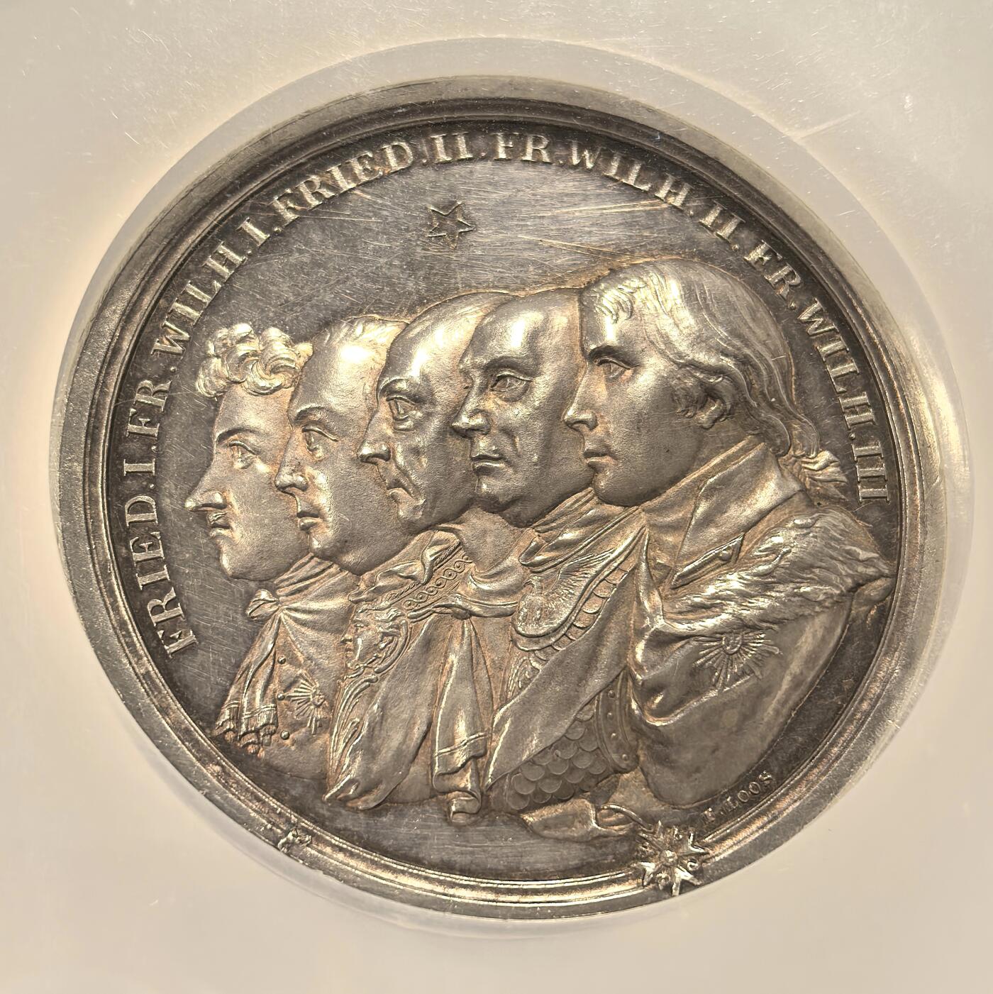 博洋堂世界钱币拍卖第142期（全场包邮） NGC MS62 冠军分！普鲁士公国100周年纪念银章，镜面底板比较罕见，德意志章牌家丹尼尔·弗里德里希·洛斯Daniel·Friedrich·Loos（1735-1819）于1801年创作