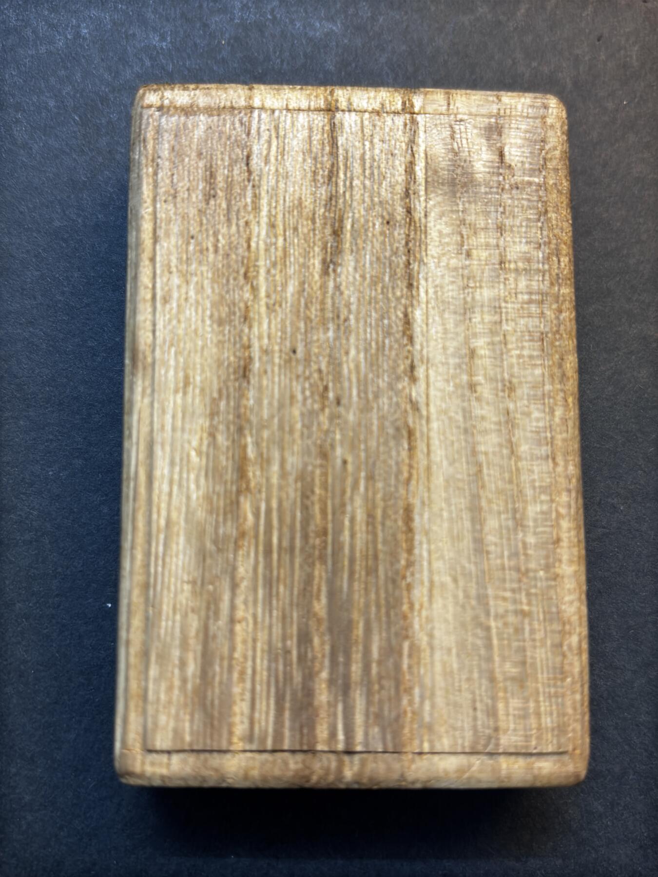 文馨钱币收藏第 275 场，优选品质银币，铜币，纪念章场，长期接收代拍品 全新带彩带原盒带绥带日本明治二十一年赤十字社纪念银章
