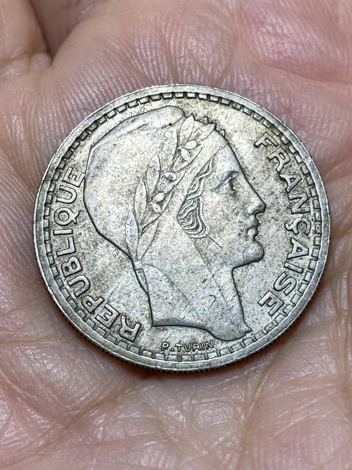 2025年第一百零五场(总第一百三十一场）外国好品散币(免佣金) 法兰西第三共和国1947年10法郎(大头版，关门年)
