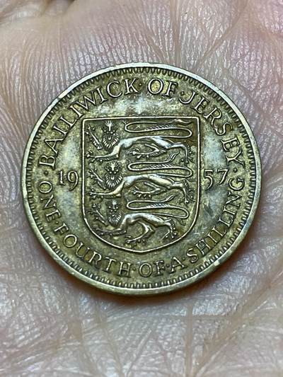 2025年第一百零五场(总第一百三十一场）外国好品散币(免佣金) - 英属泽西岛🇯🇪1957年1/4先令(伊丽莎白二世青年带冠，第一版普制币首发年)