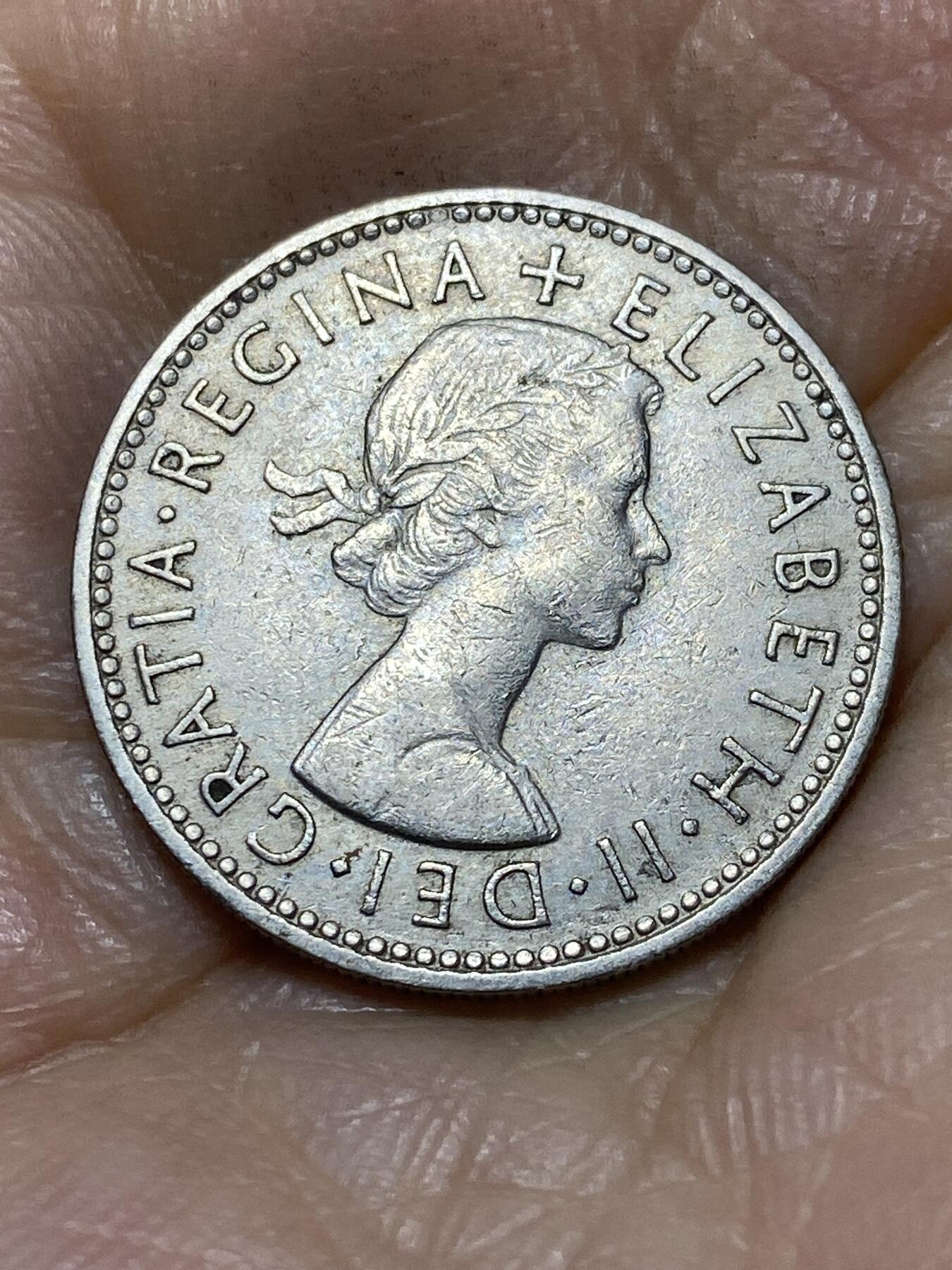 2025年第一百零五场(总第一百三十一场）外国好品散币(免佣金) 英国🇬🇧1954年1先令(伊丽莎白二世青年桂冠，第二版英格兰盾徽版，首发年)