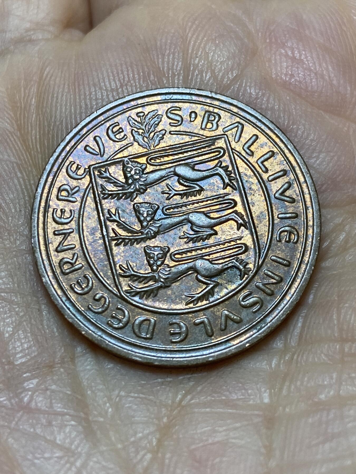 2025年第一百零五场(总第一百三十一场）外国好品散币(免佣金) 英属根西岛🇬🇬1977年2新便士(十进制第二版，首发年)