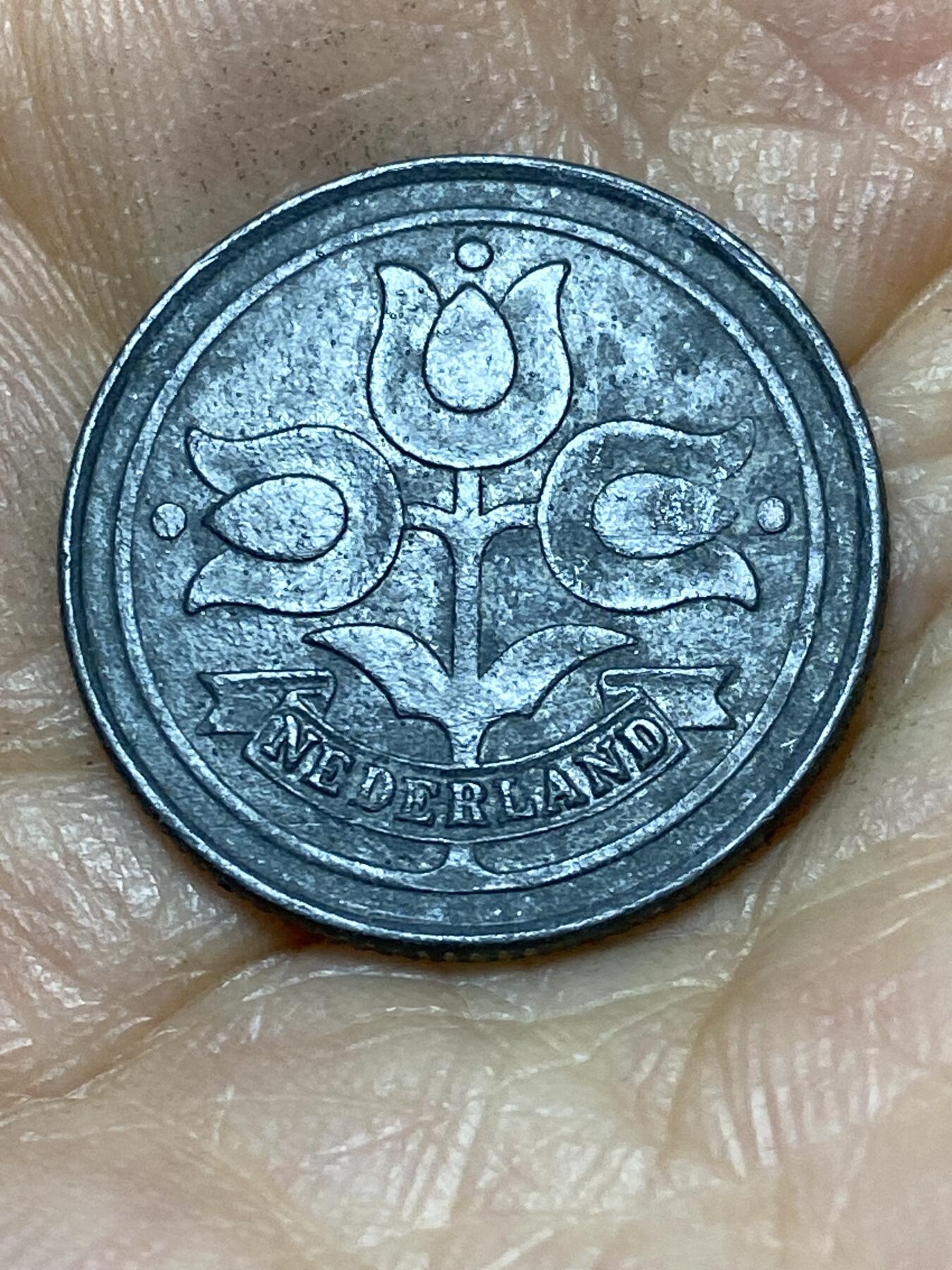 2025年第一百零五场(总第一百三十一场）外国好品散币(免佣金) 荷兰🇳🇱1943年10分(威廉明娜女王，二战德国占领时期，关门年仅发行3年)