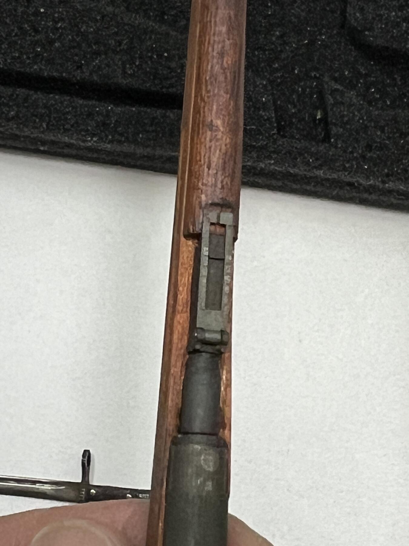 零元拍：钛金 1/6 金属与木制 WWII 三八大盖步枪 模型。瑕疵描述：木托有裂，见图，其他都没问题。