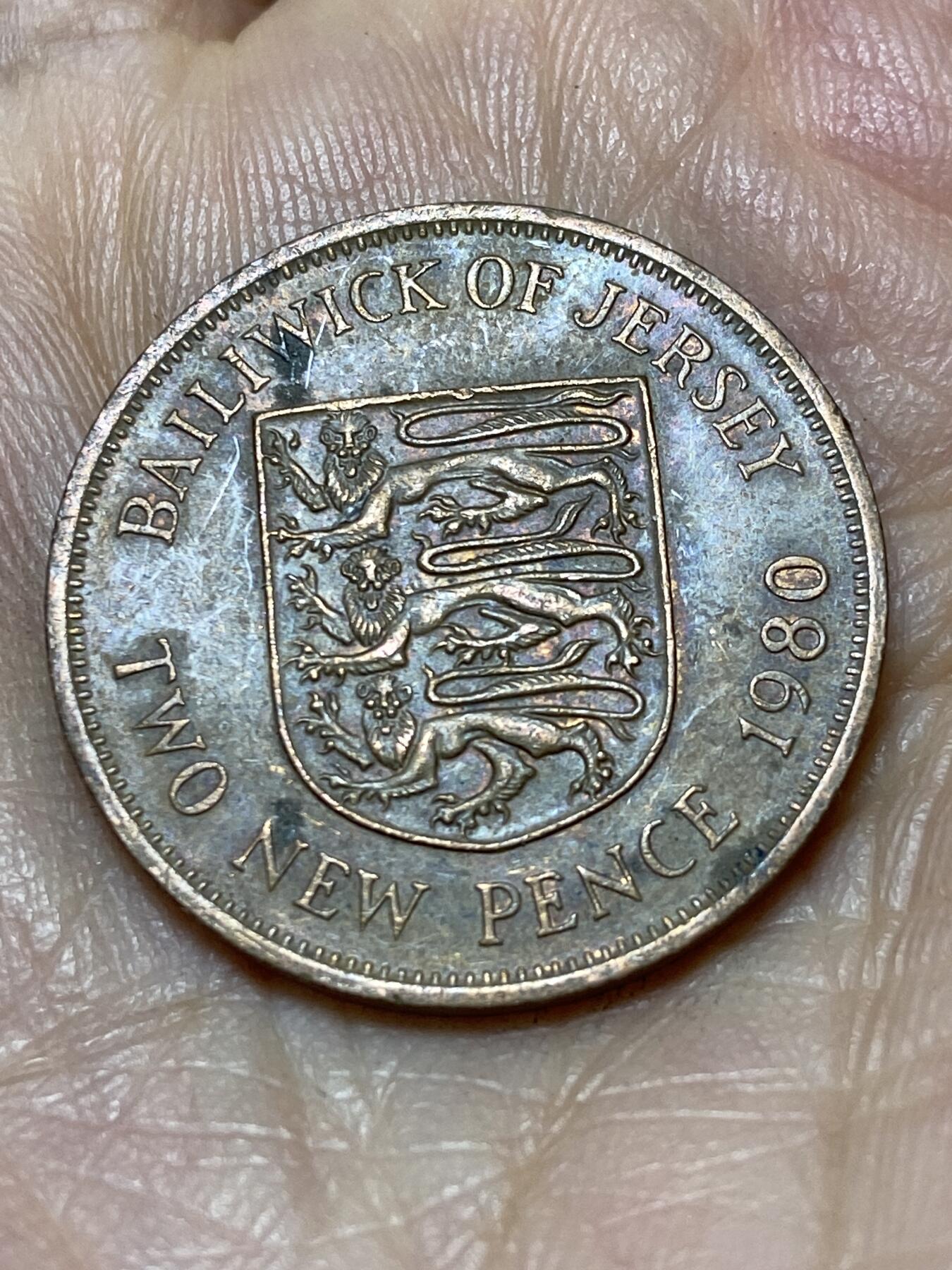 2025年第一百零五场(总第一百三十一场）外国好品散币(免佣金) 英属泽西岛🇯🇪1980年2新便士(伊丽莎白二世中年花冠，十进制第一版，关门年仅发行3年)