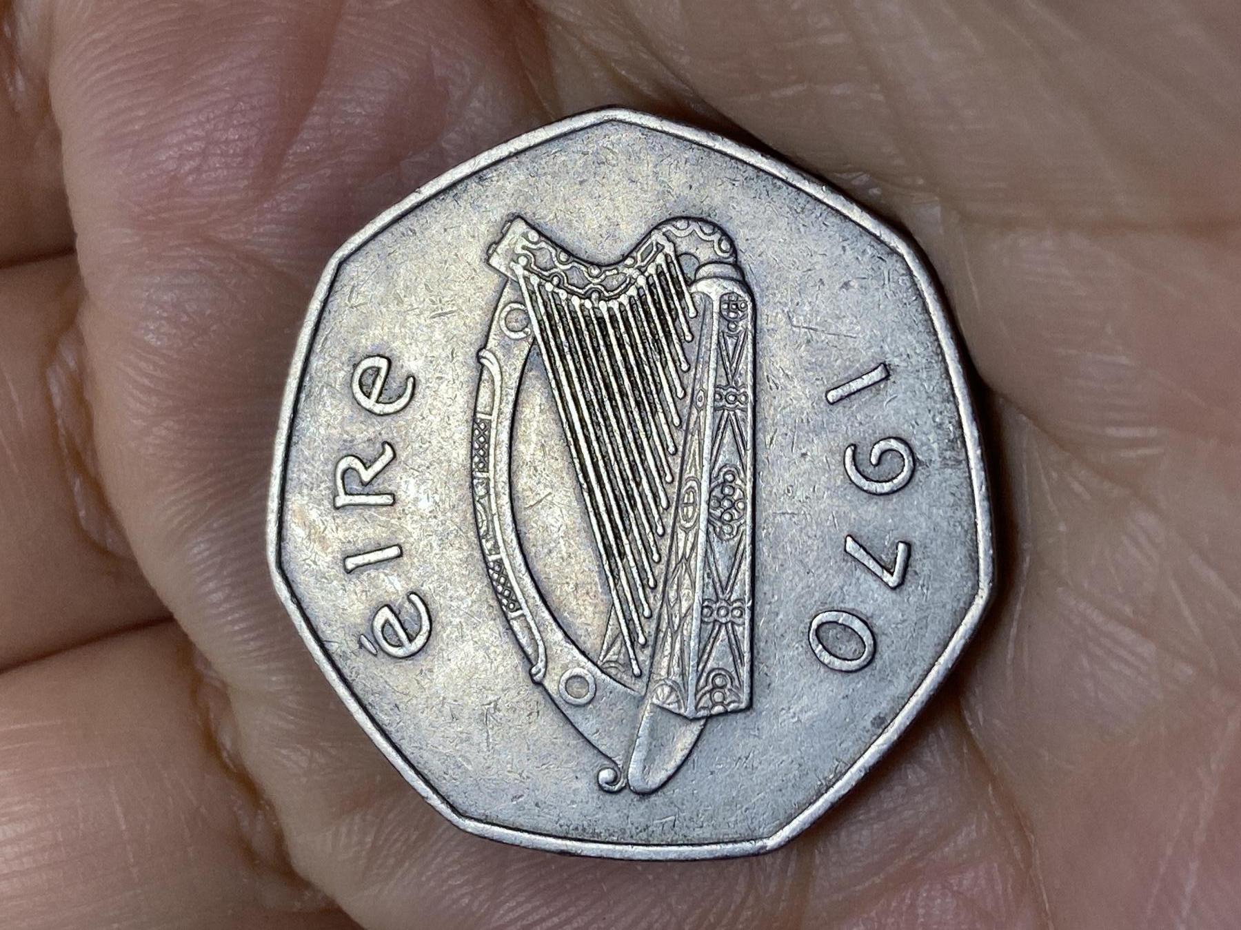 2025年第一百零五场(总第一百三十一场）外国好品散币(免佣金) 爱尔兰🇮🇪1970年50便士(共和国时期第二套，首发年)