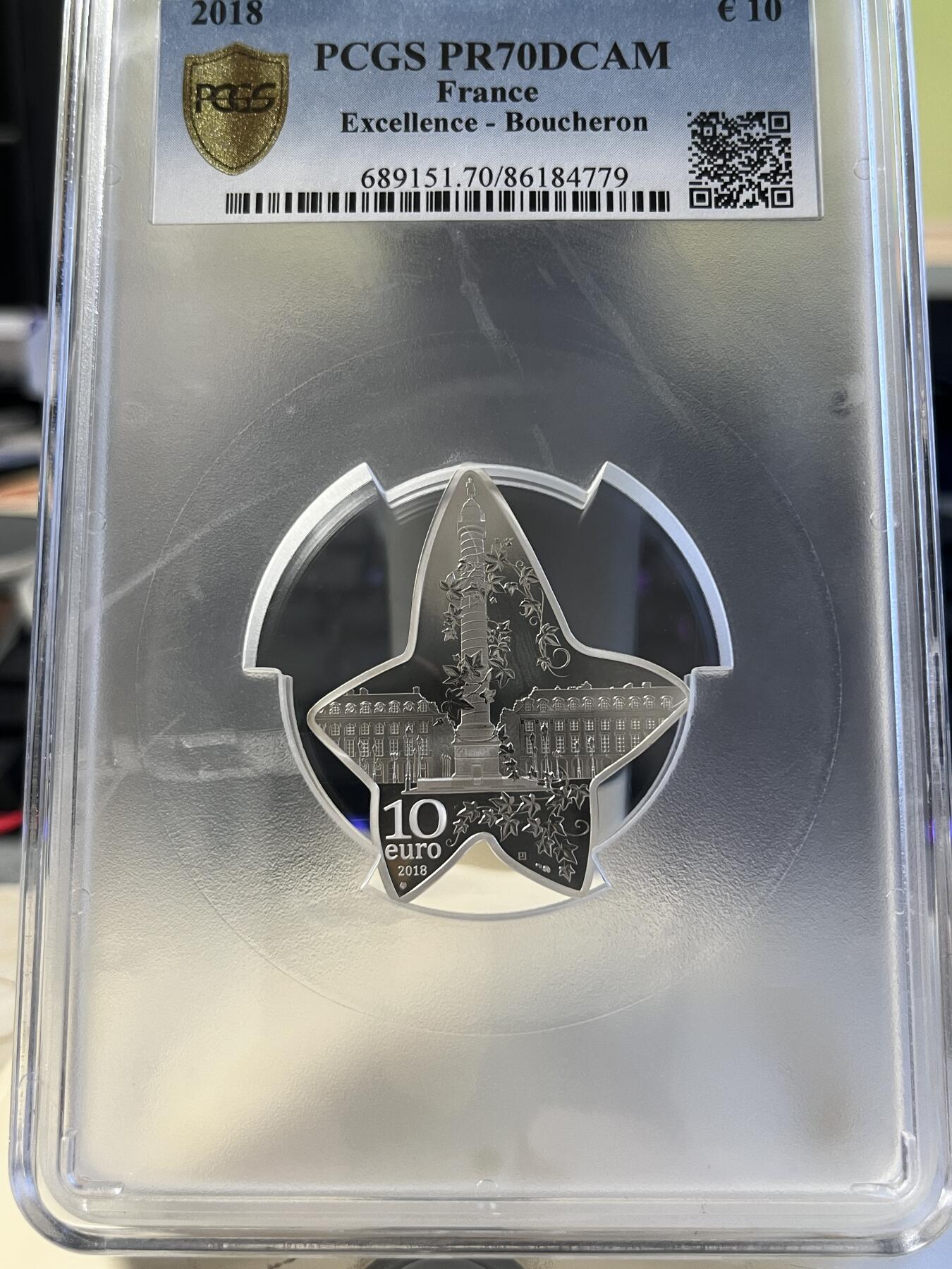 第177期拍卖【长期征集拍品】 PCGS-PR70DCAM 2018年发行的法国瑰宝系列宝诗龙-常青藤异形精制纪念银币-10欧（22.2克重，900银，发行量5千枚）