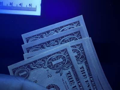 《外钞收藏家》第五百七十四期（精选场）（本平台长期征集拍品、欢迎藏友们联系合作） 1988年美国1美元 含数三5个6  七张一起 全新 个别极轻微荧光不绝